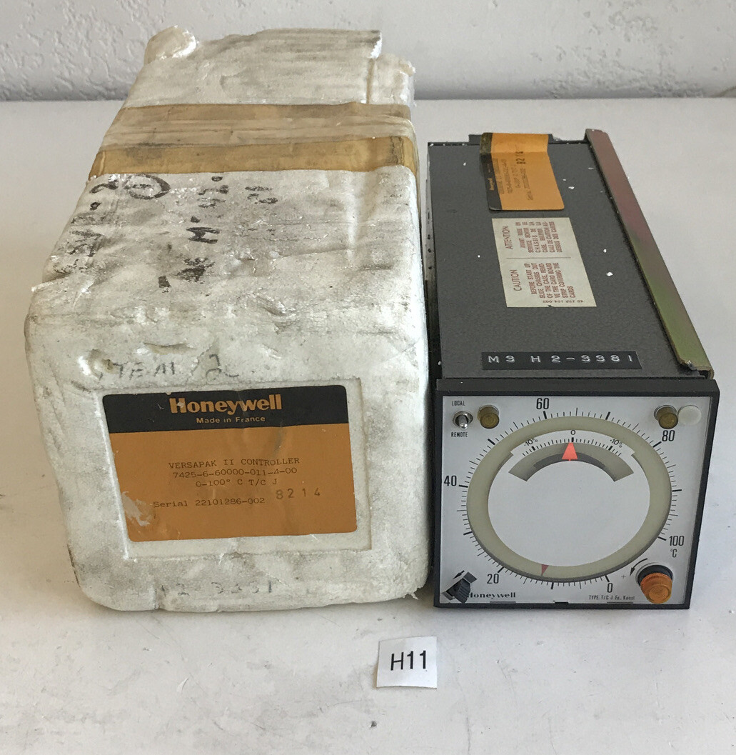 *NEW OPEN BOX* Honeywell 7425-6-60000-011-4-00 Versapak II Controller