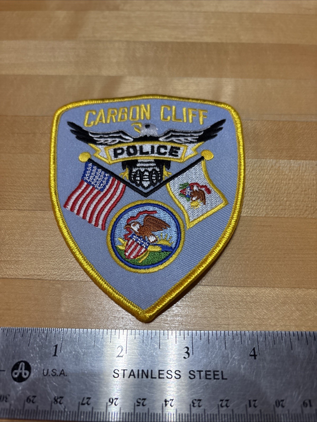ILLINOIS IL CARBON CLIFF POLICE NICE SHOULDER PATCH SHERIFF