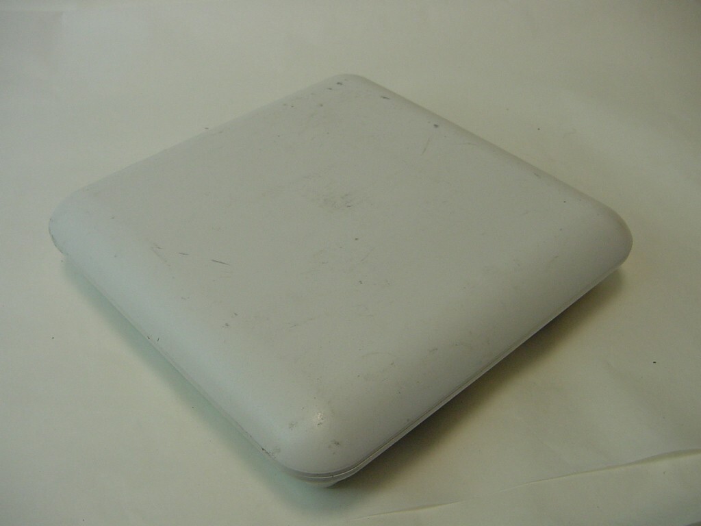LUXUL APEX WAVE 2 DUAL BAND WIRELESS AP AC3100 XAP-1610 - NO BACKPLATE