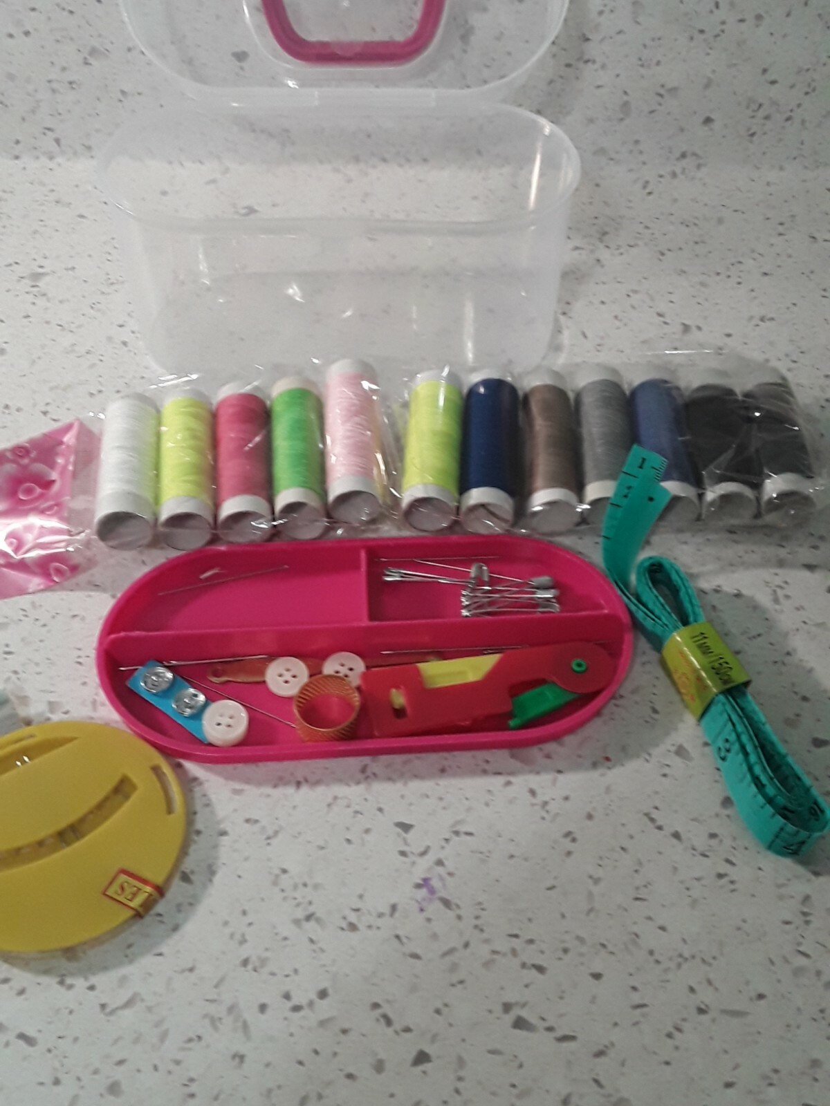 Sewing Organizer and Accessories,embellishments, fabric,outfit,art and craft