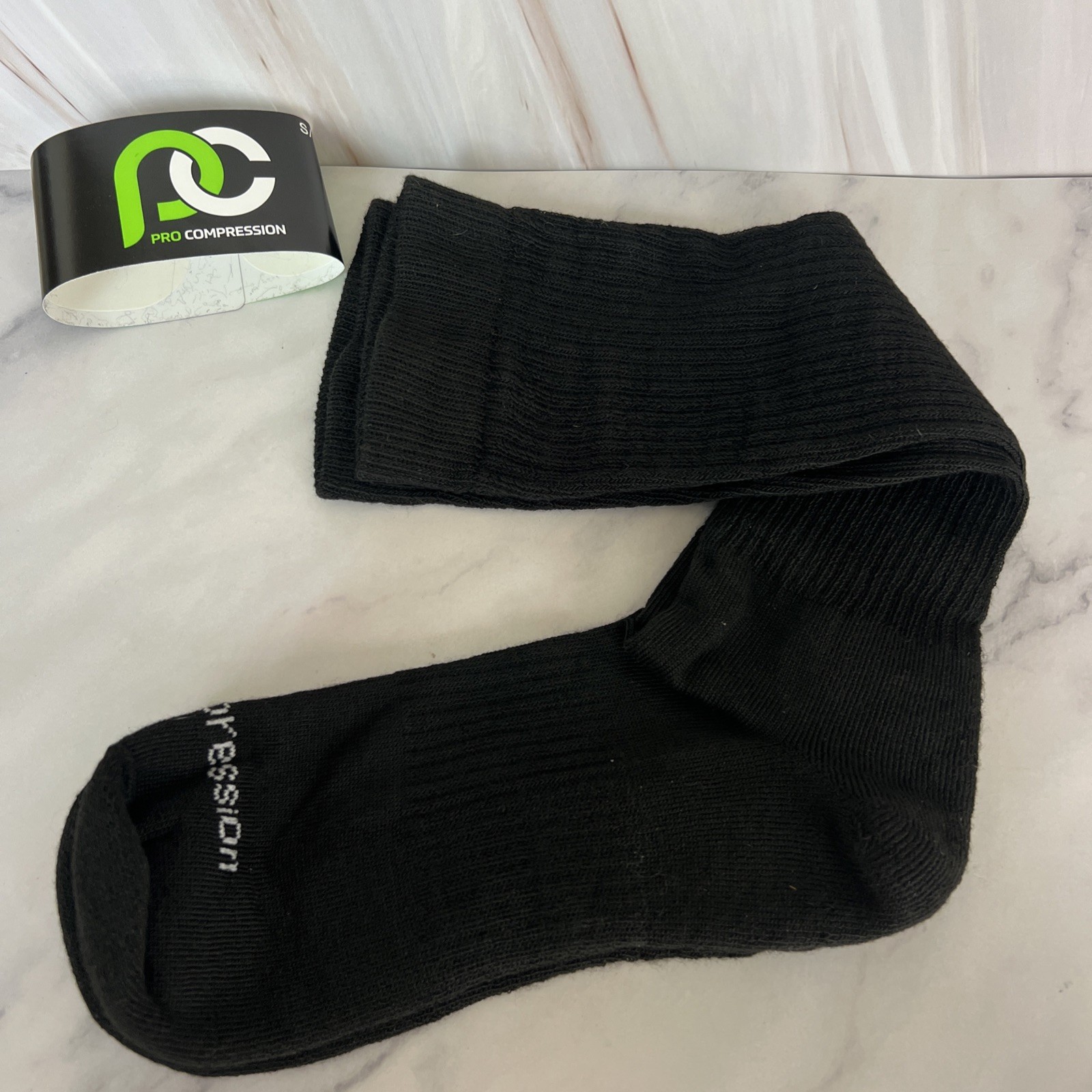 PRO Compression socks Green Crew Sock Runners Nurses Waiters Size S/M NWT