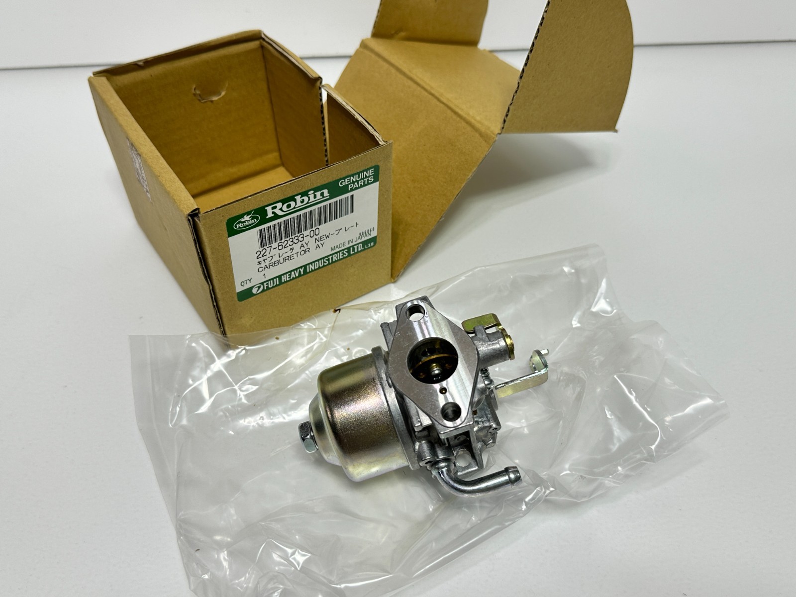 NOS Robin 227-62333-00 Carburetor (SUBARU) Japan (FUJI, MIKUNI) 203330 Z651