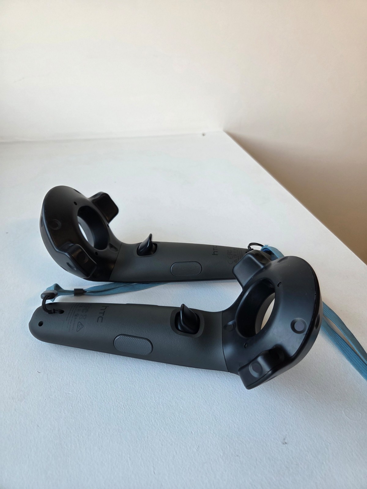 HTC Vive Virtual Reality VR Wand Controllers (GREAT CONDITION!)
