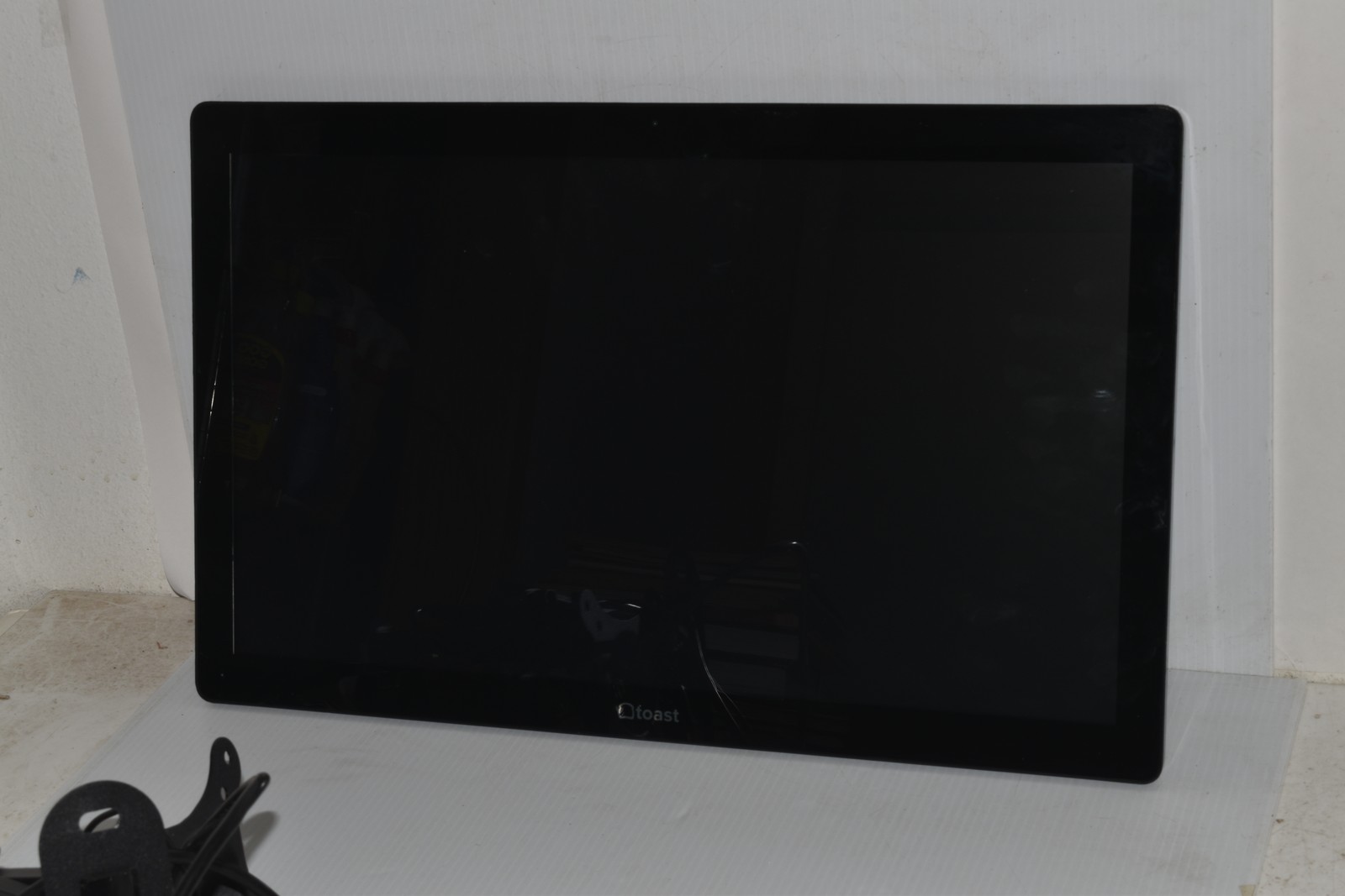 Toast Flex POS 22" Kitchen Display Touch Monitor ESY22i4 With Mount (PQD9)
