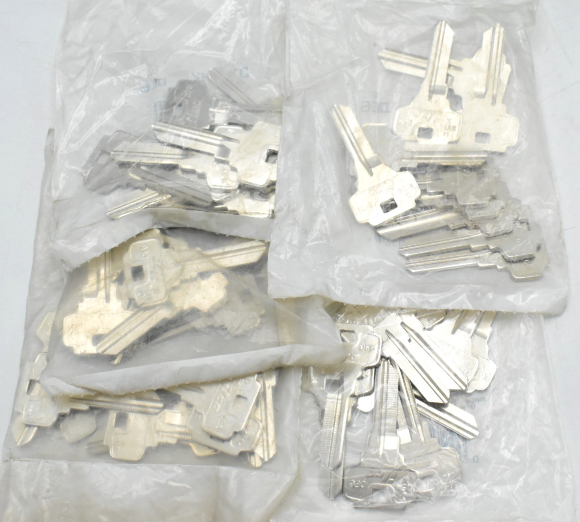 Box of 50 Ilco Dexter DE6 Nickel Plated Over Brass Uncut Key Blanks