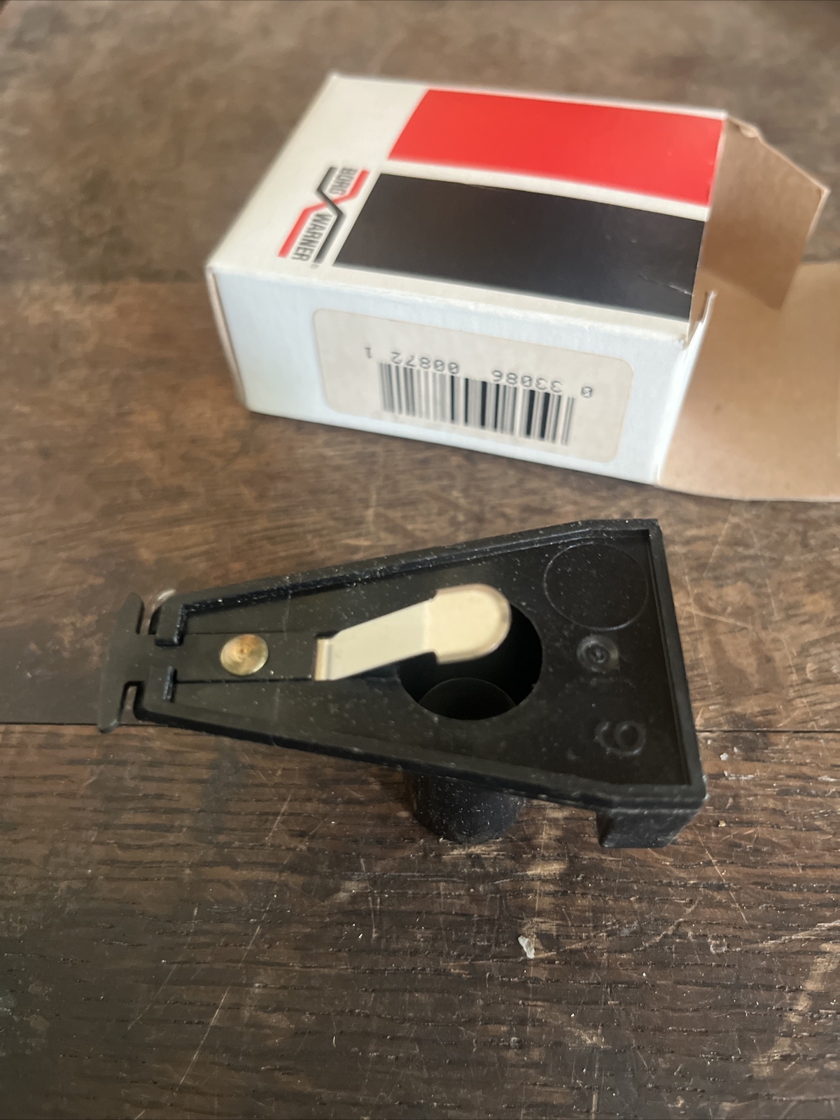NOS BorgWarner D219P - Distributor Rotor