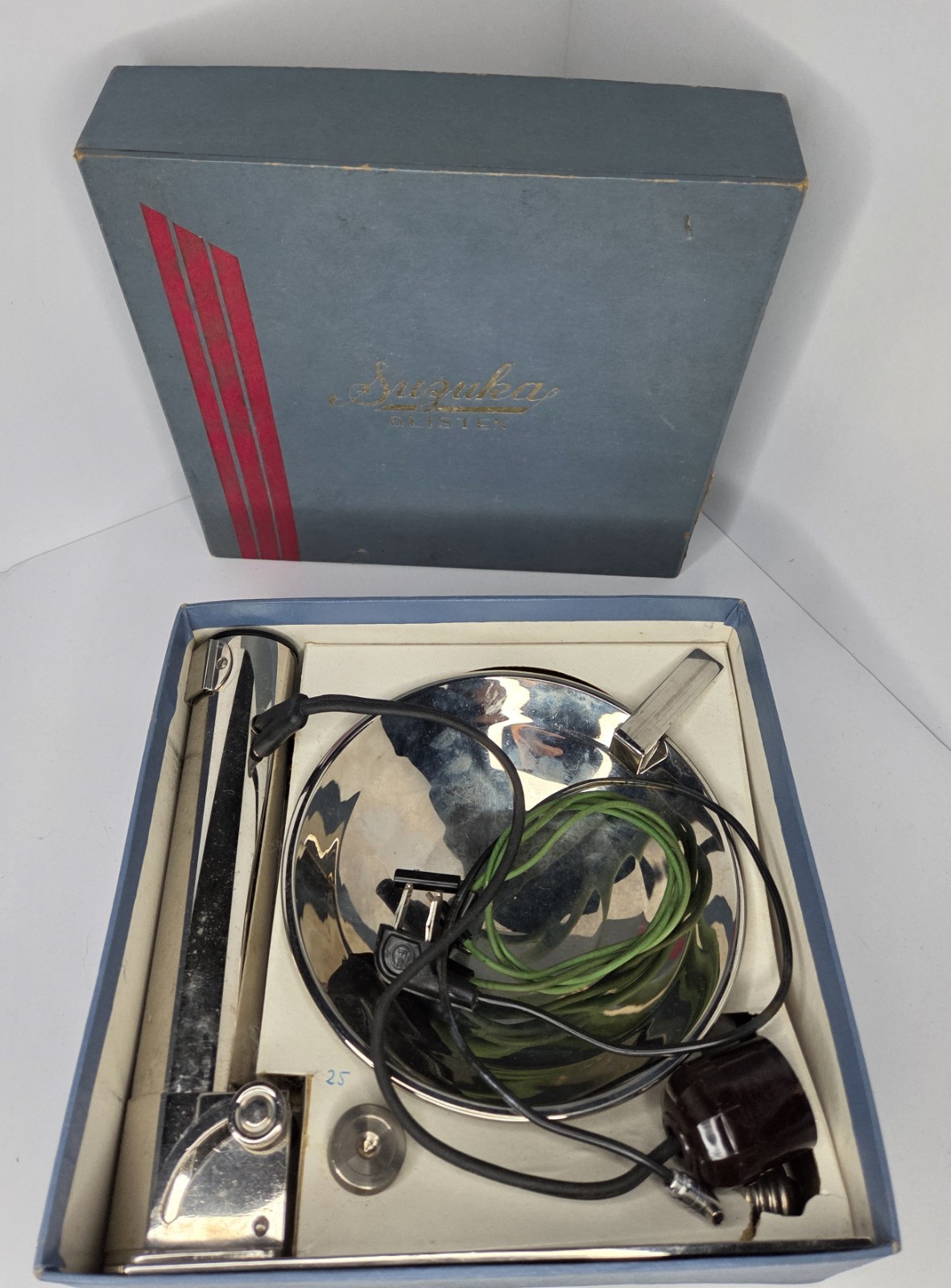 Suzuka Glisten Flash Kit 1950s Japan