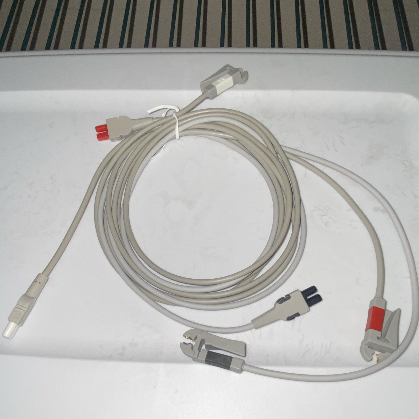 TruLink Patient Cable 2-Pin Connector Clip Lead End Gray Cardiology