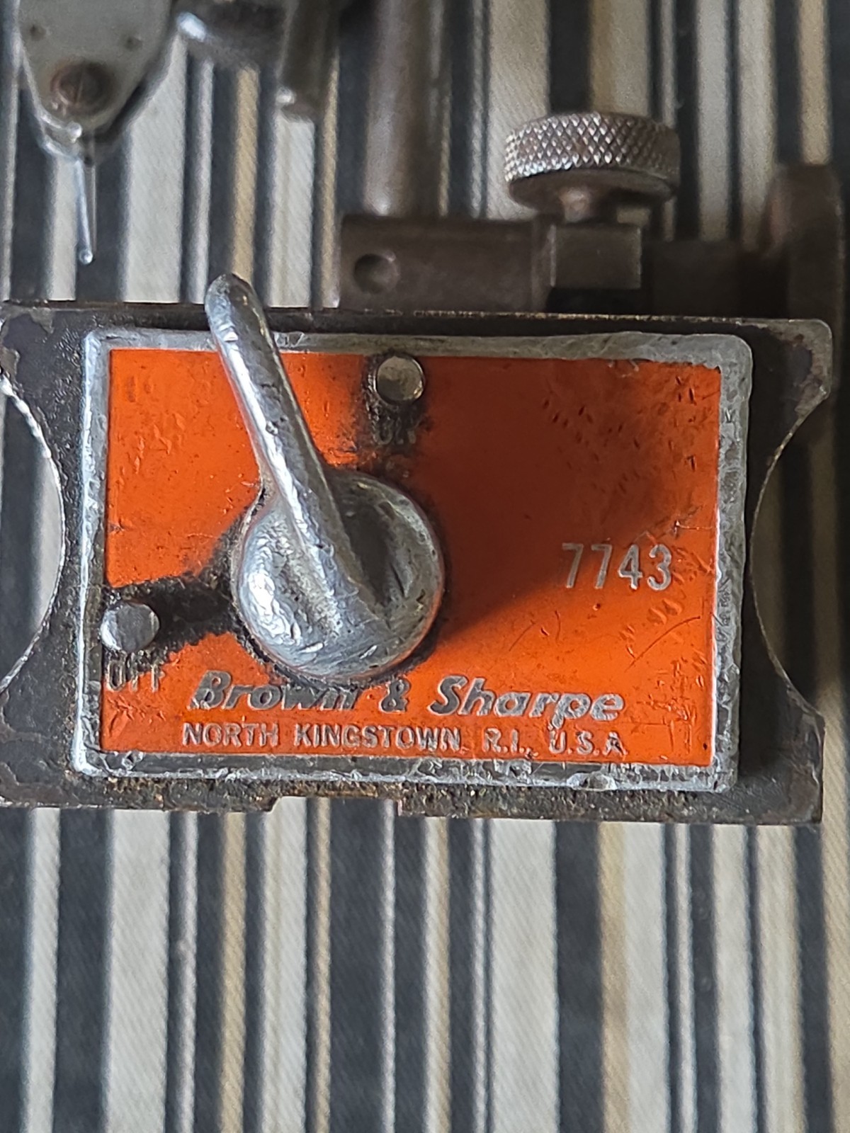 Brown & Sharpe 7743 Magnetic Base Dial Indicator Holder (USED)