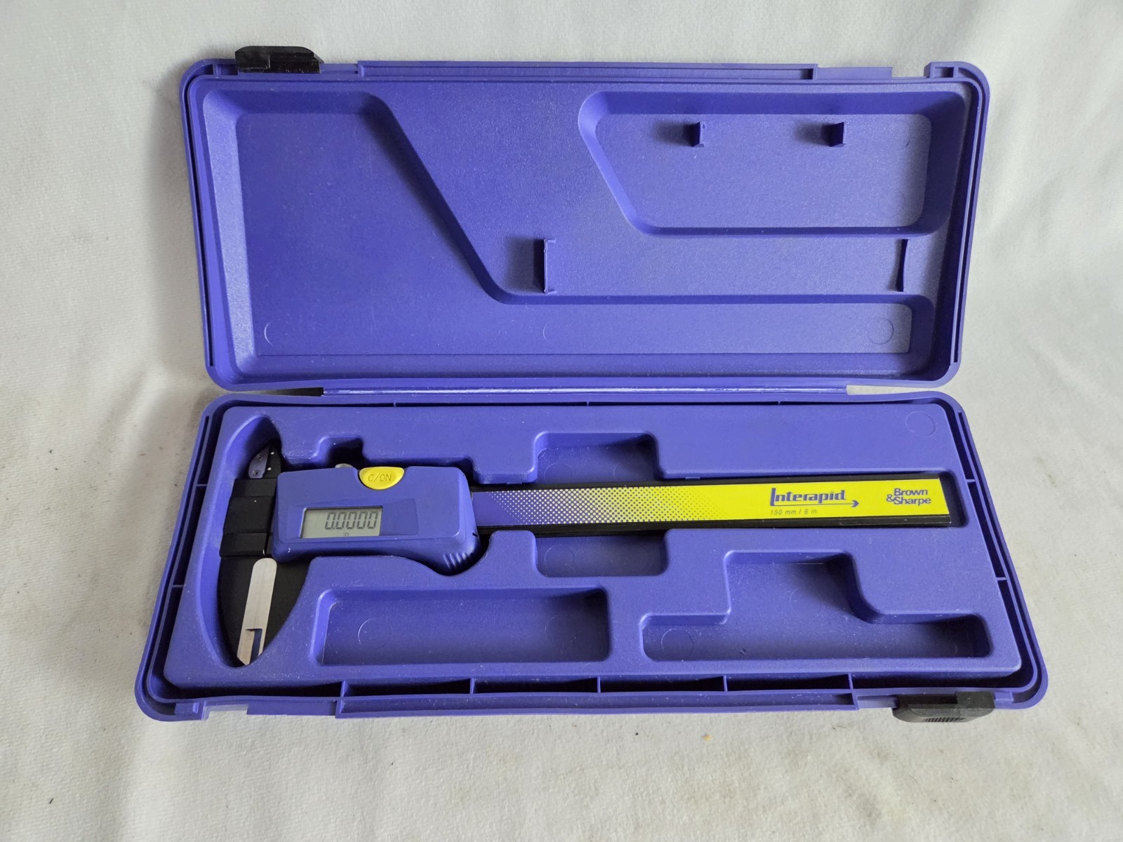 BROWN & SHARPE Interapid 6 Inch 150mm Digital Caliper "Blue"