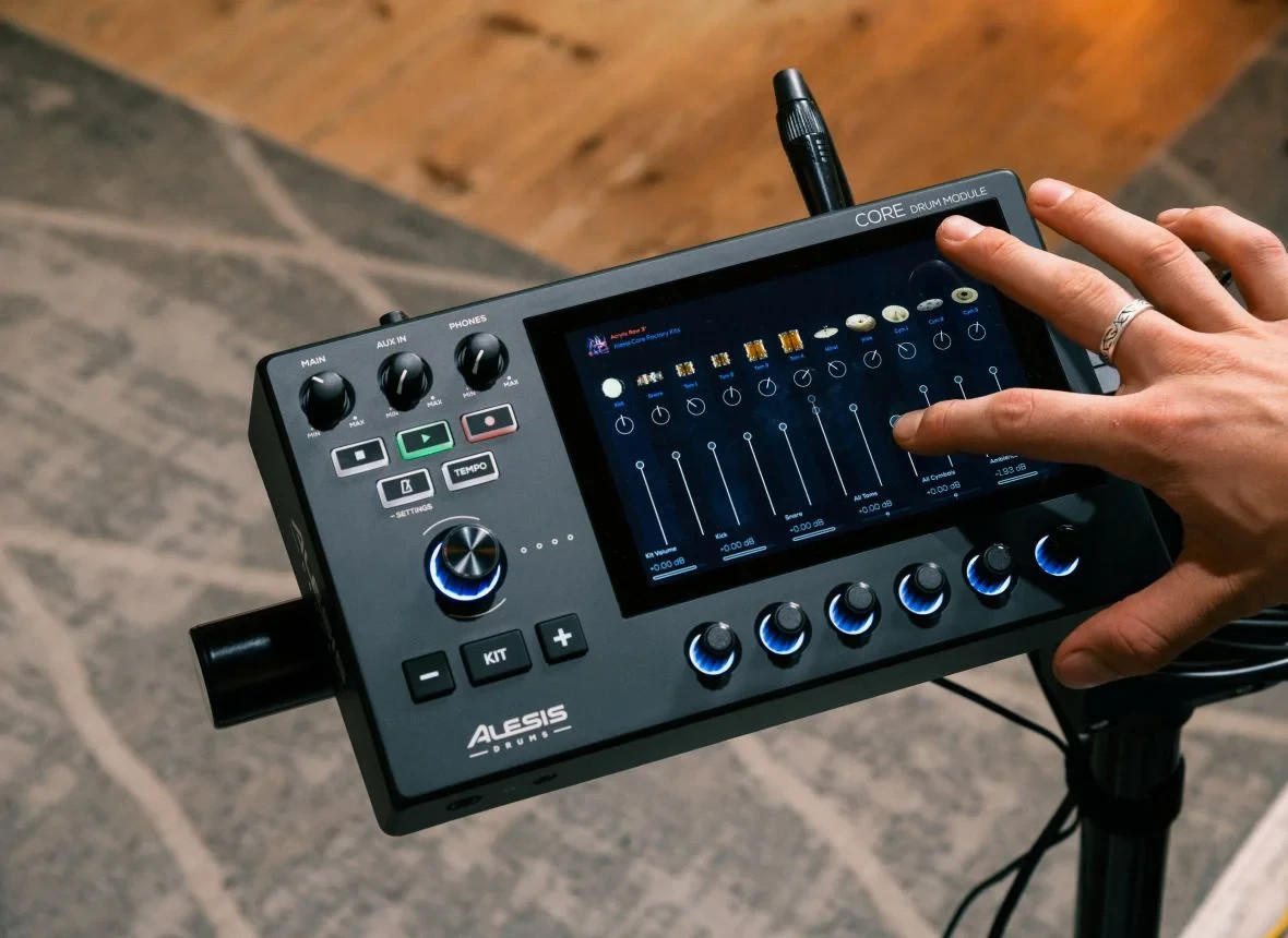 ALESIS STRATA CORE DRUM MODULE BRAND NEW