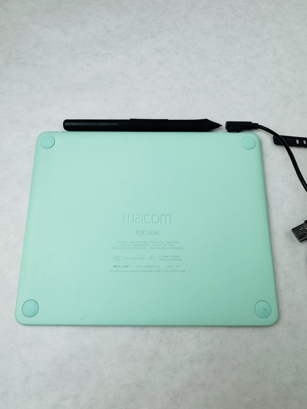 Wacom Intuos Wireless Graphic Tablet, Pistachio