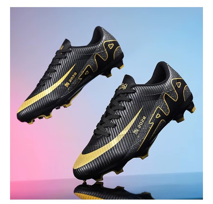 NEW SOCCER CLEATS BLK & GOLD SERYUIFG SZ MEN 5.5 US / EU 38 FREE SHIPPING #040
