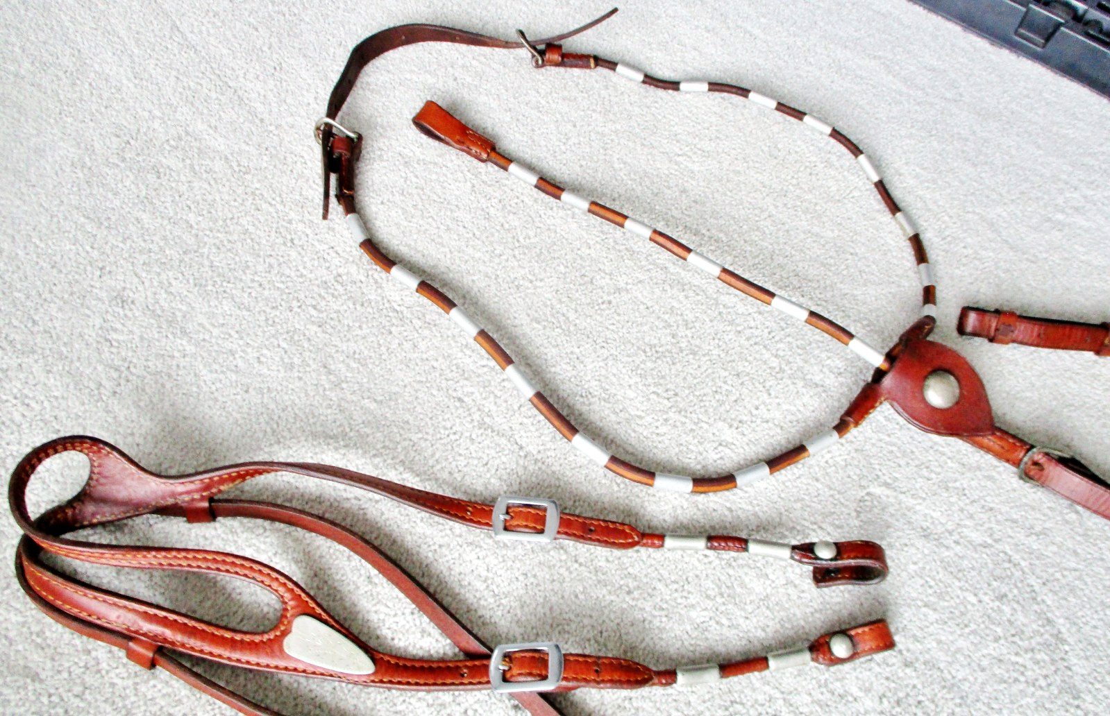 Vintage Rolled Leather ferrule parade show martingale breastcollar an Bridle Set