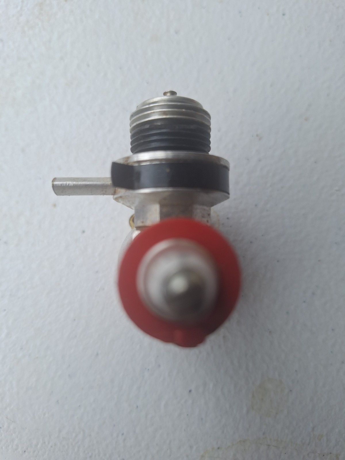 COX Reed Valve .049 Model Airplane Engine