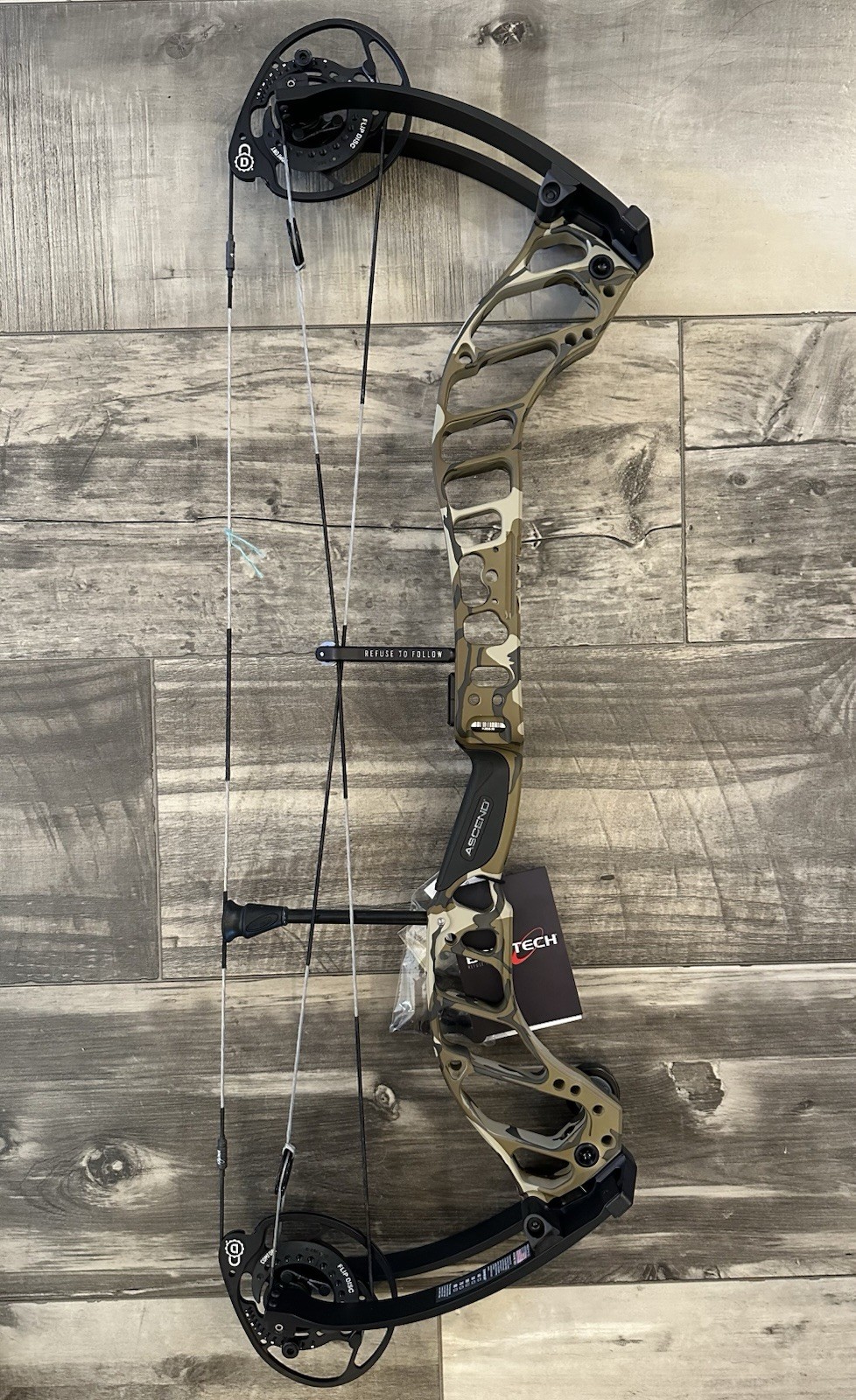 Bowtech Ascend, Mossy Oak Bottomland, Right Hand