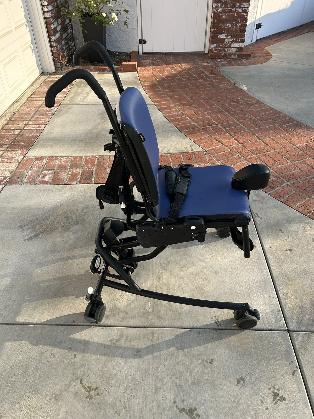 Rifton Hi-Lo R850 Activity Chair 150lb Classroom Home Therapy Seat Special Needs