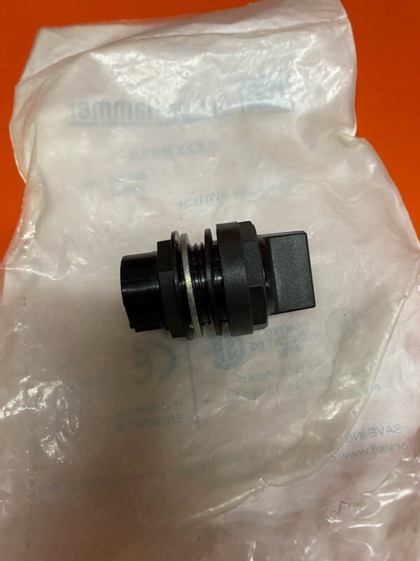 NEW CUTLER HAMMER E22XB51A SELECTOR SW ITCH SERIES A2
