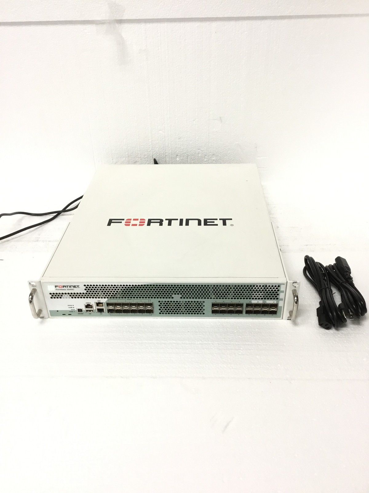 Fortinet FortiGate 3240C Firewall 12x 10GbE 16x SFP Dual Xeon 12GB Ram WORKING