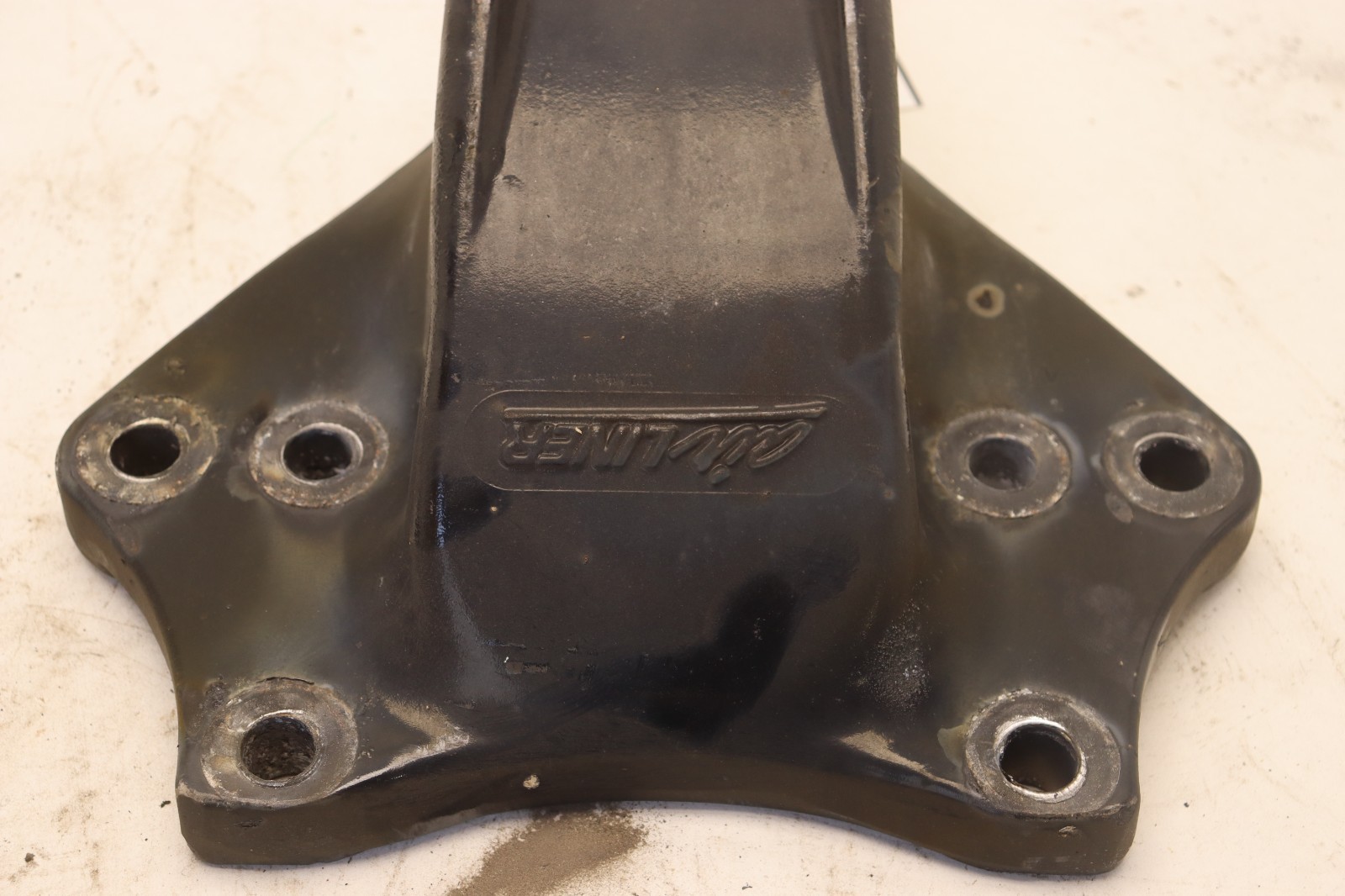 2008-2017 FREIGHTLINER CASCADIA 125 AIRLINER SPRING HANGER BRACKET SUPPORT OEM