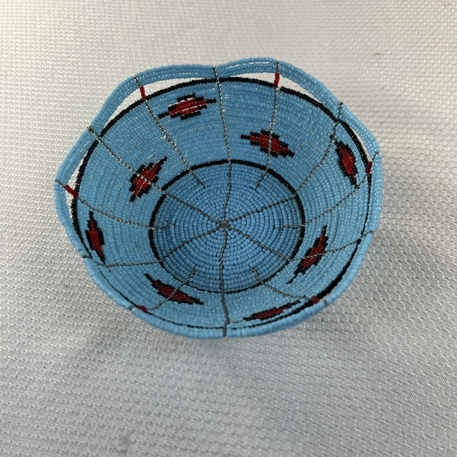 Kenyan Small Seed Bead Basket Bowl Scalloped Edge Red, Blue Vintage Handcrafted