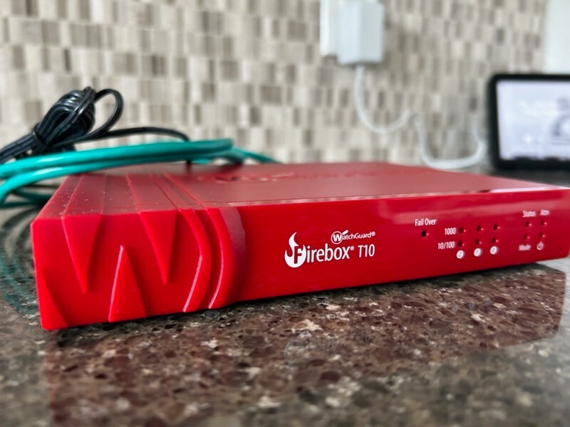 WatchGuard Firebox T10 DS1AE3 Gigabit Firewall w/ Adapter