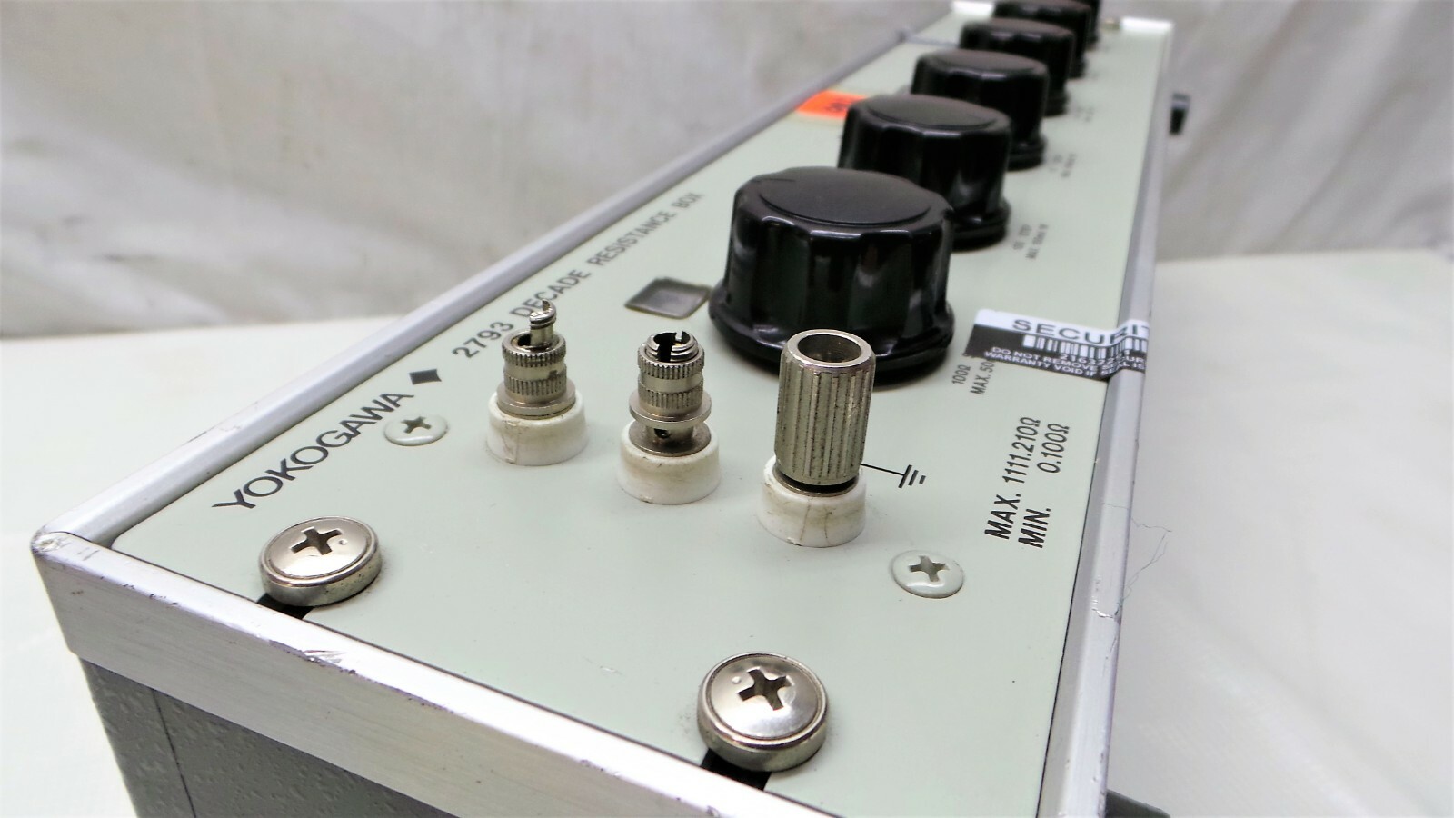 YOKOGAWA 2793 DECADE RESISTANCE BOX.