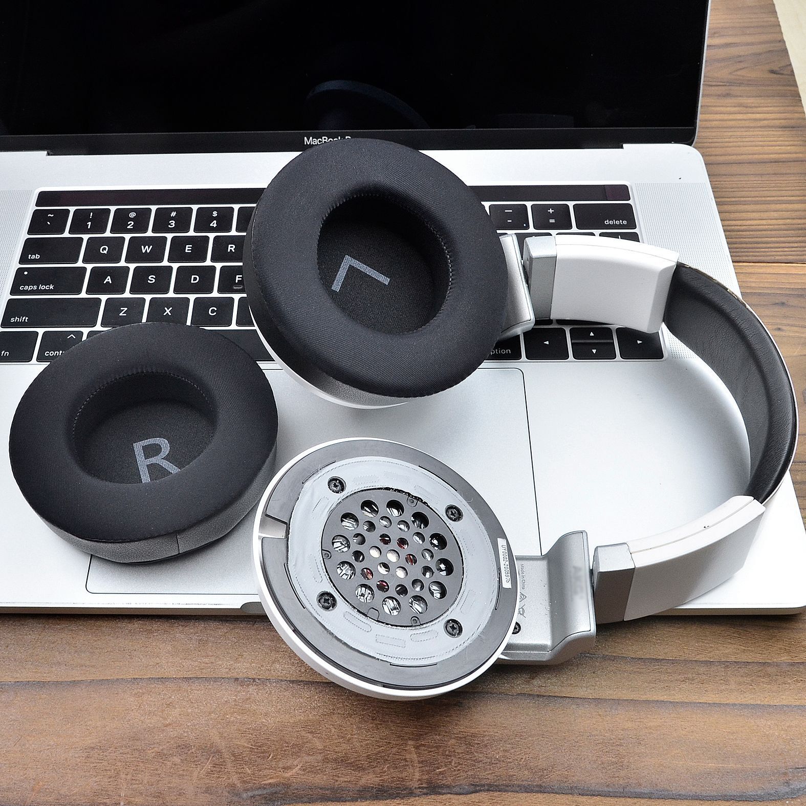 Replacement Cooling Soft Ear Pads for JBL Synchros E50 E50BT S500 S70 Headphones