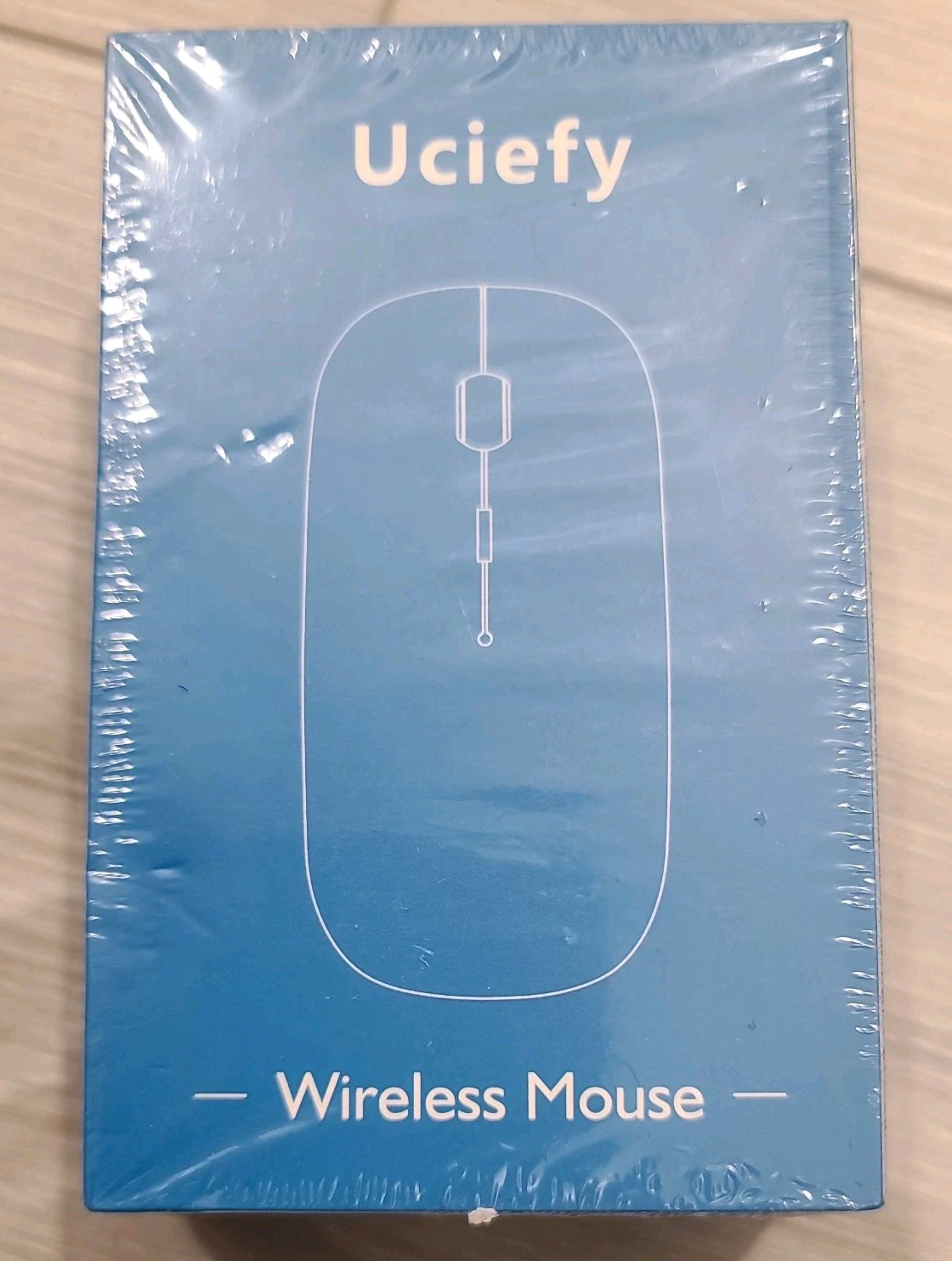 Uciefy Q5 Slim Rechargeable Wireless Mouse, 2.4G Portable Optical Silent Clicks