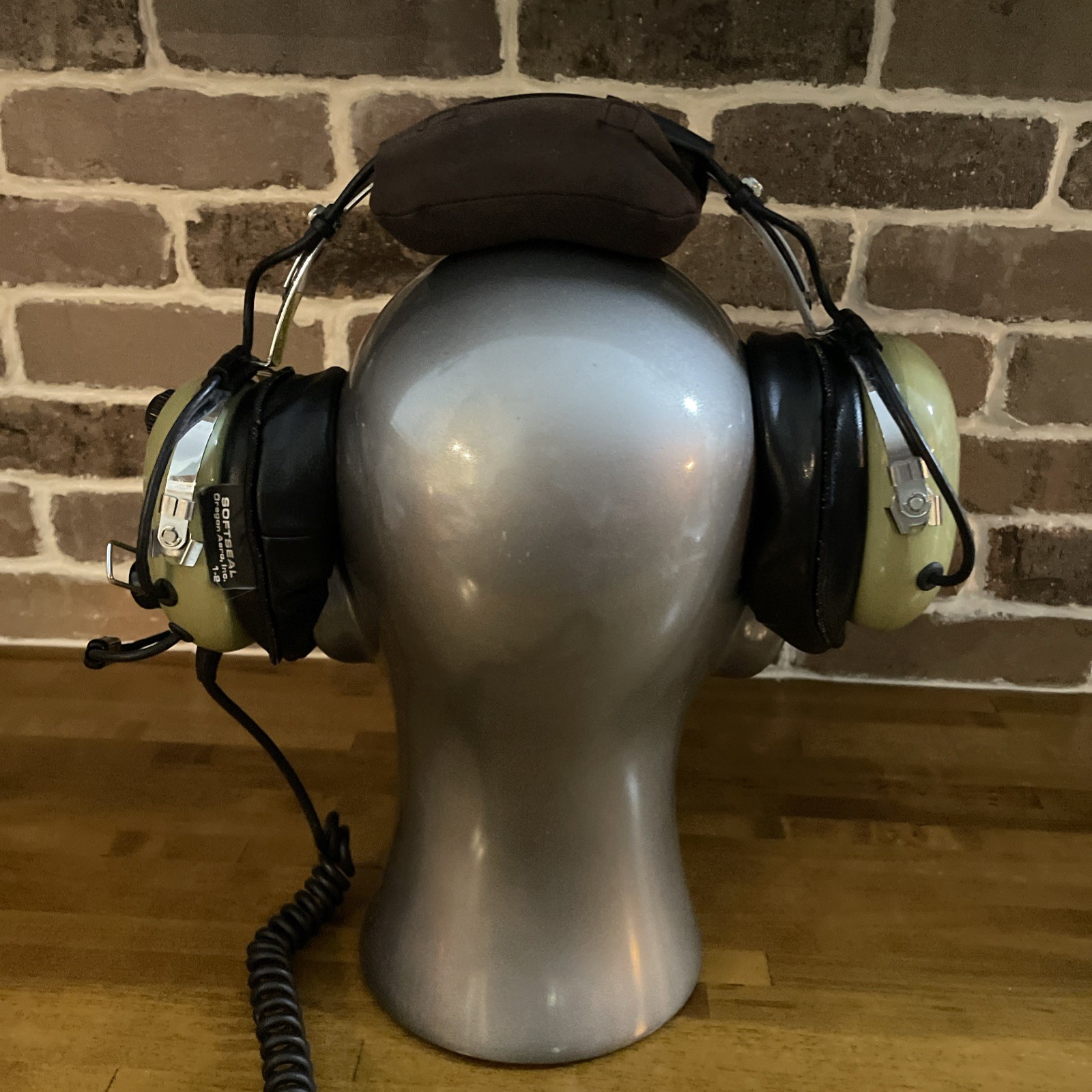 David Clark Brand Model H10-76 Pilot Headset Headphones w/Microphone untested