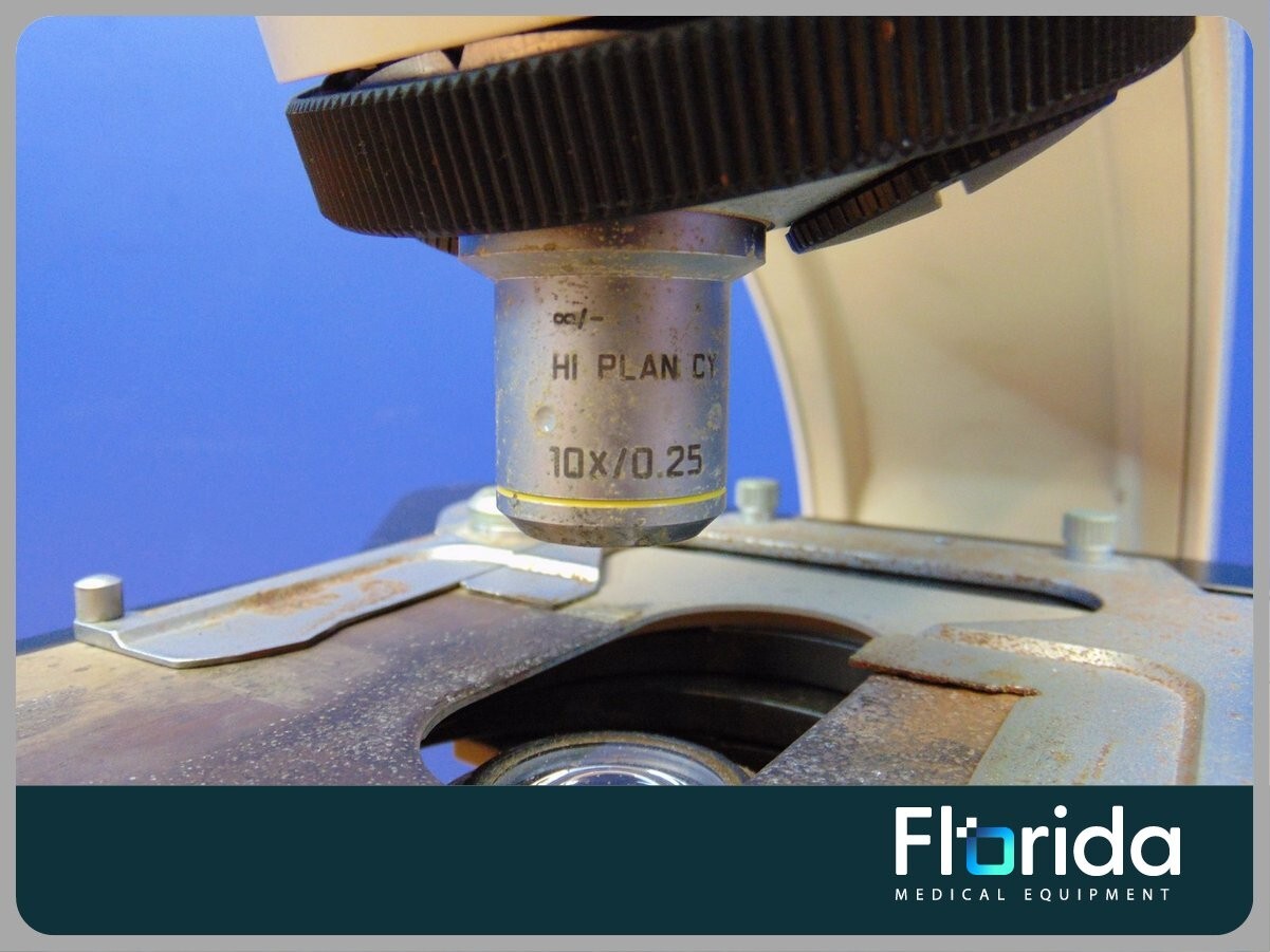 LEICA DM1000 MEDICAL LABORATORY MICROSCOPE
