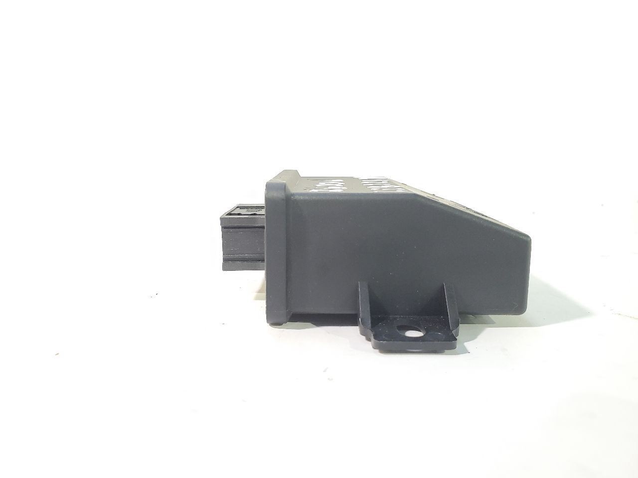2016 Buick Cascada OEM Headlamp Control Module 13446941