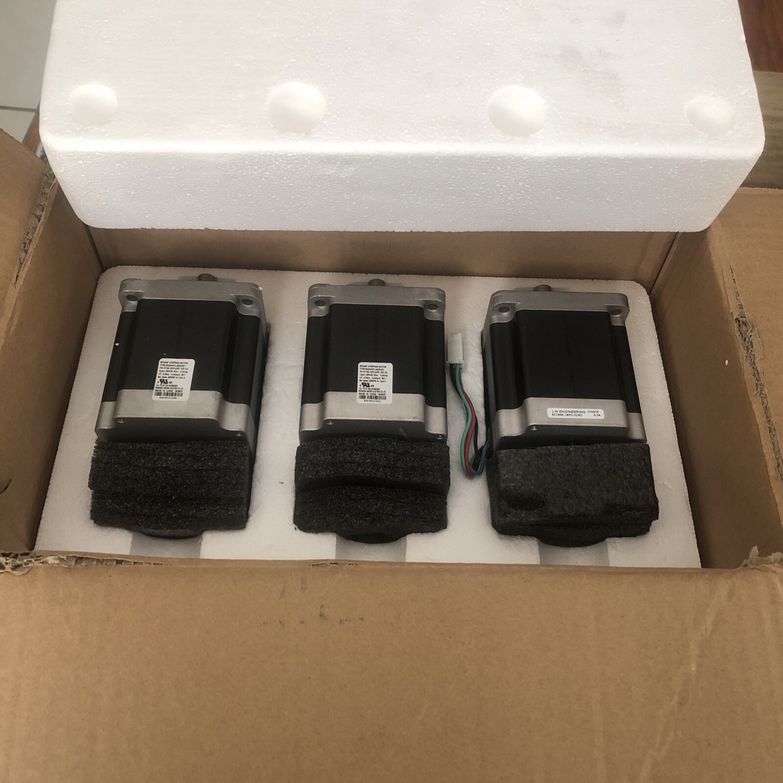 NOS 3 Moons' MS34HD1L4630-001  Stepper Motors, 3000 Rpm 4-Leads 6.3 Amps 350volt
