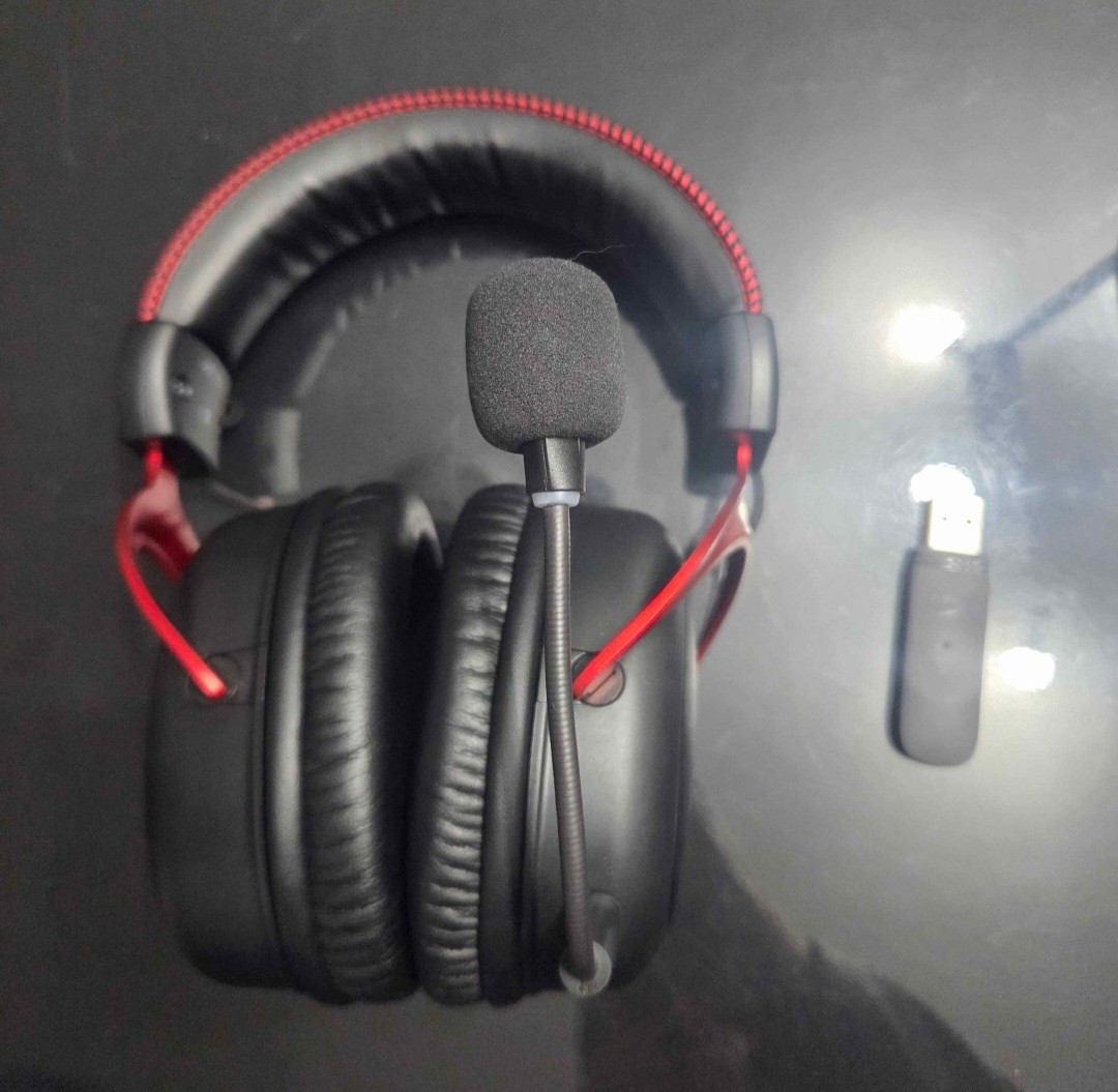 HyperX Cloud II Wireless Gaming Headset for PC, PS4, PS5, Nintendo Switch