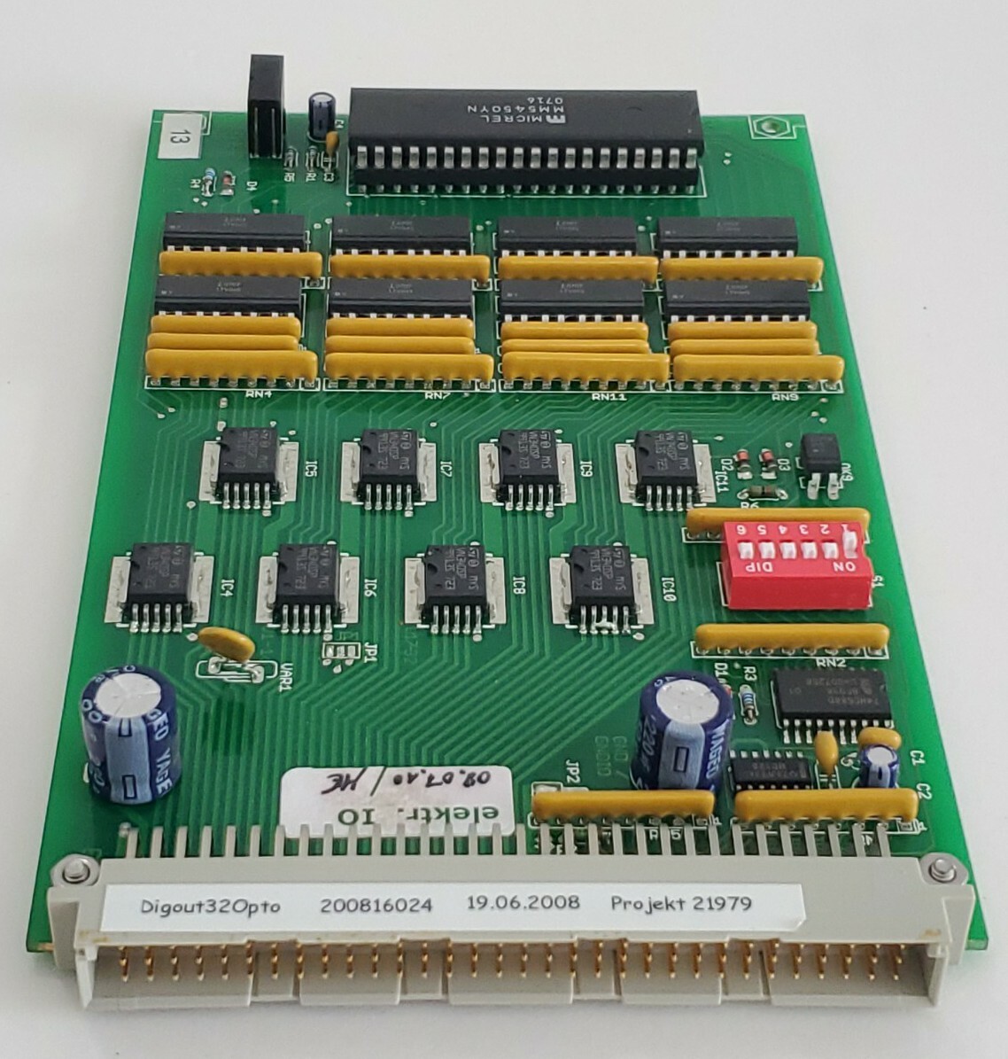 *PREOWNED* MCD Elektronik DIGOUT320PTO Output Card 113405 Computer Control Board