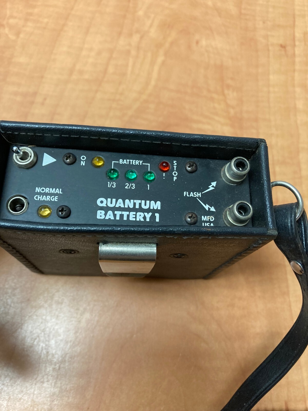 Quantum Battery One QB1 & Power Adapter powers on READ