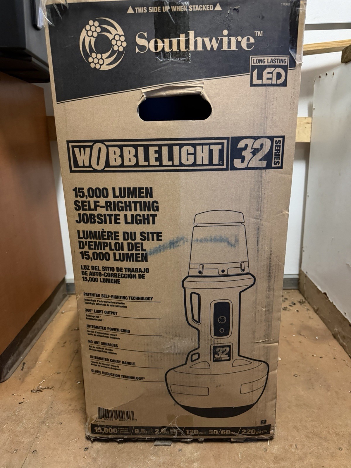 Southwire Wobble Light LED Job Site Light, 32 Series 15000 Lumens