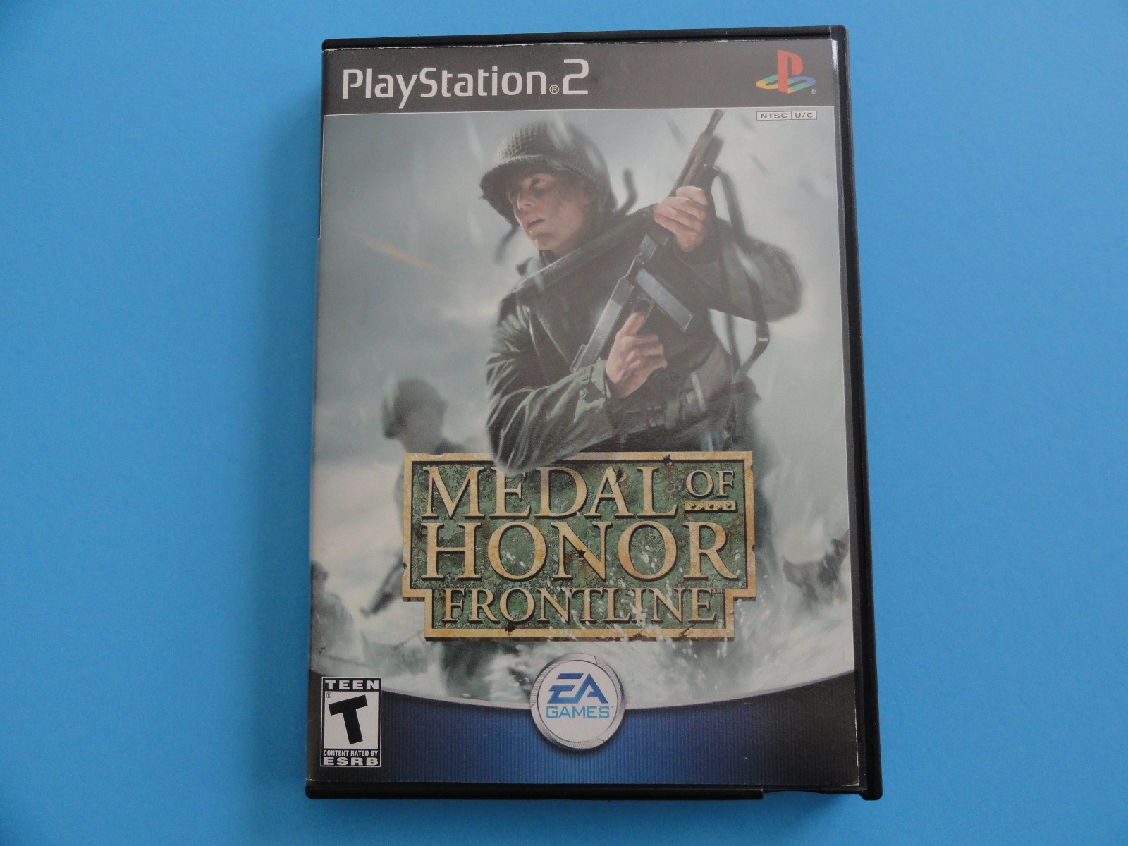 PLAYSTATION 2 MEDAL OF HONOR FRONTLINE COVER ART IN BLOCKBUSTER VIDEO CASE