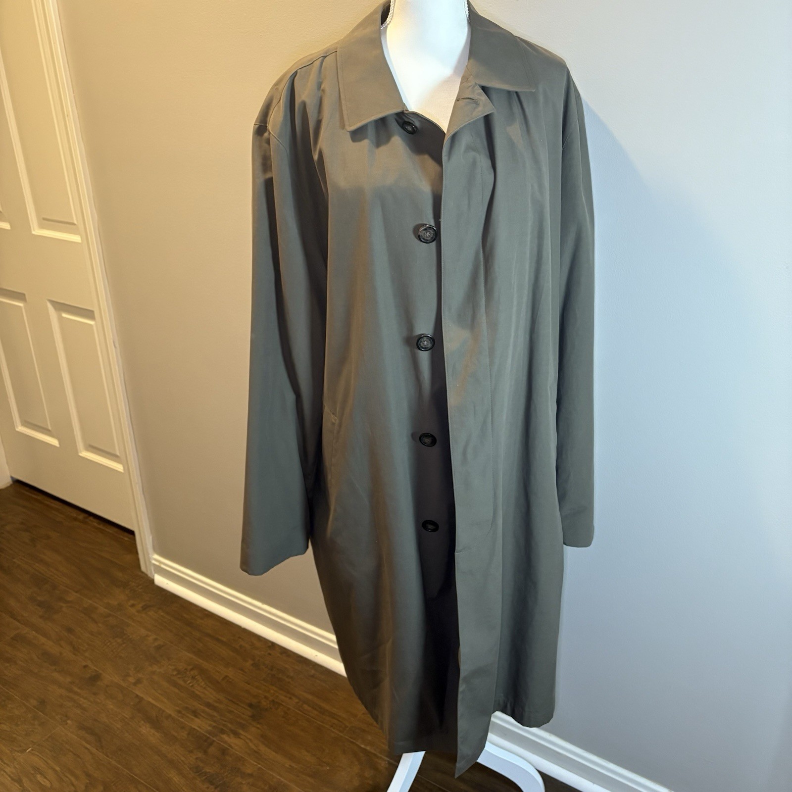 Roundtree & Yorke Rainwear Men’s 46L Brown Trench Coat  Overcoat Jacket W/ Liner