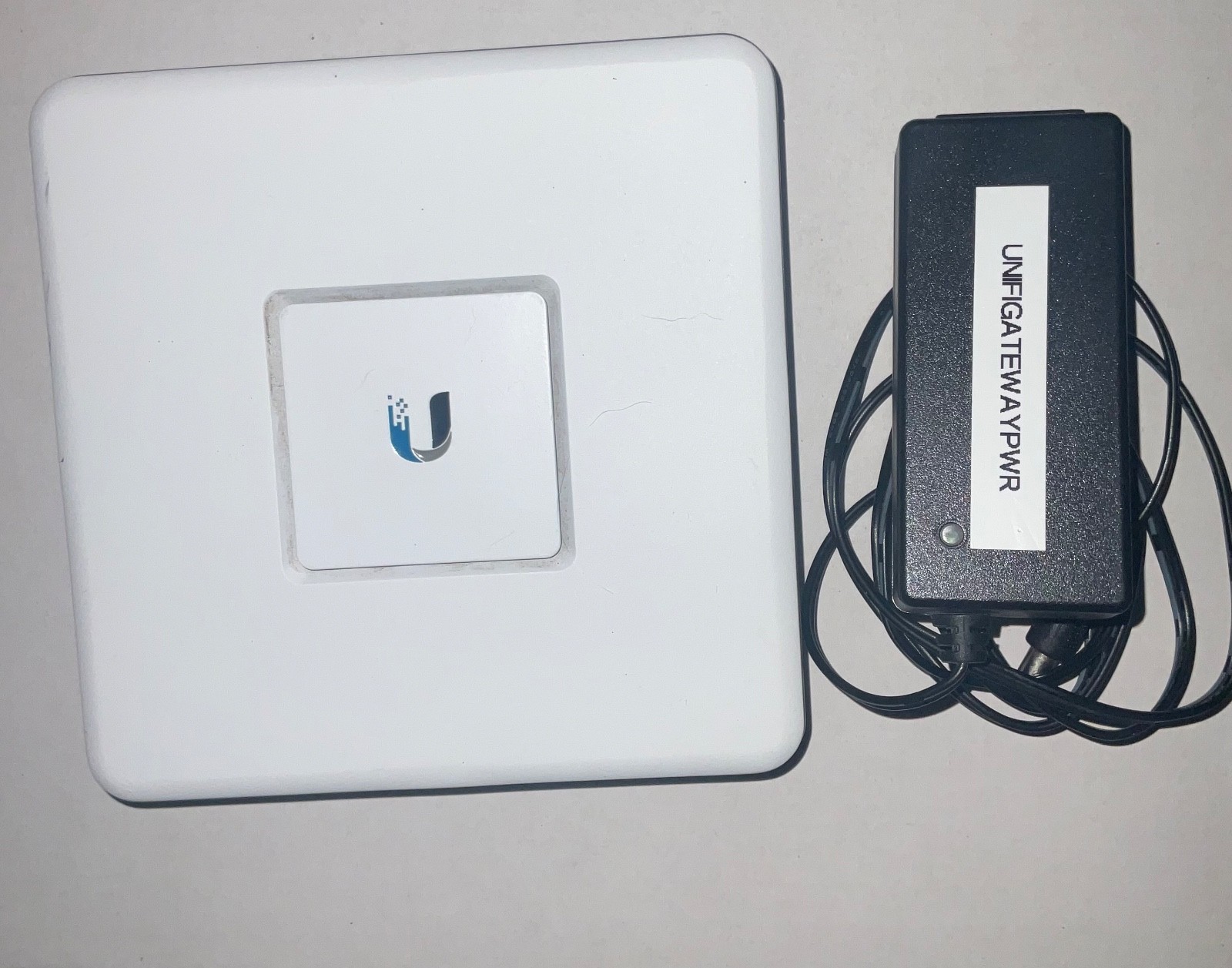 Ubiquiti Networks USG Unifi Security Gateway Router/Firewall WITH AC ADAPTER