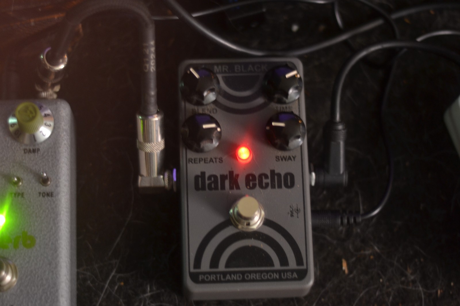 Mr. Black Dark Echo Guitar Pedal
