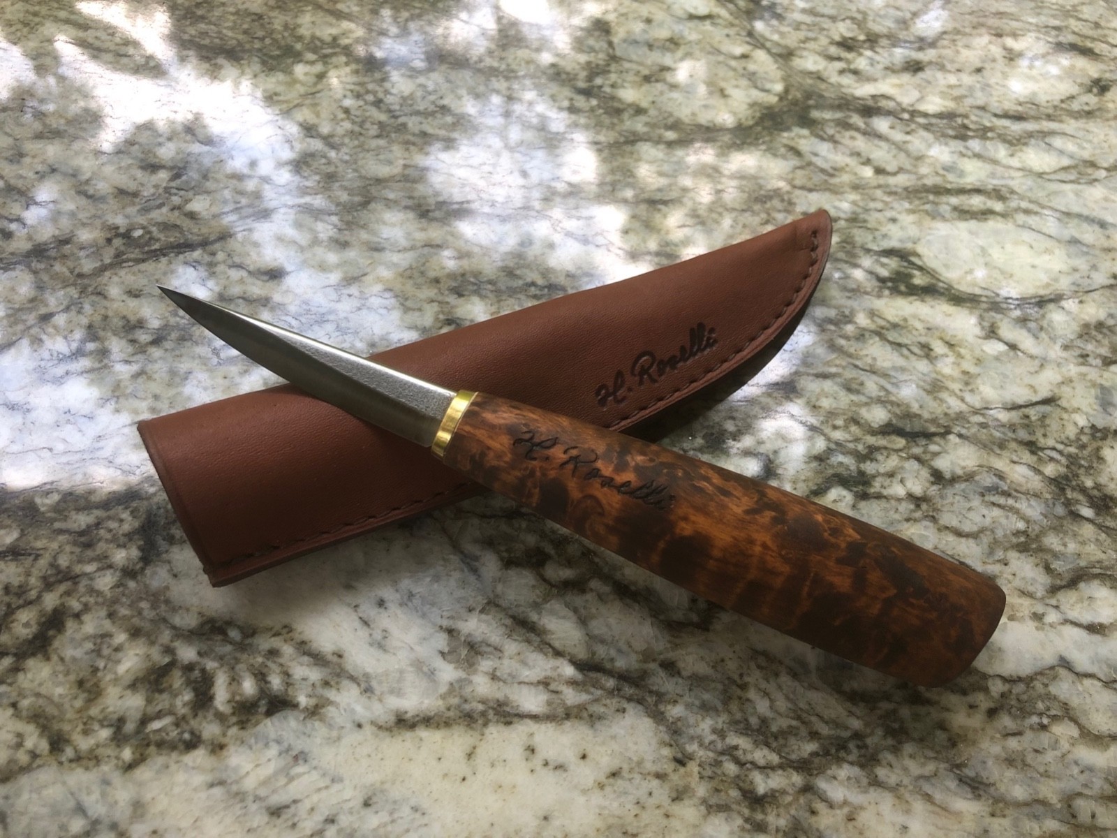 Roselli R113 Wood Carving Knife, short, w/ Stained Curly Birch Handle