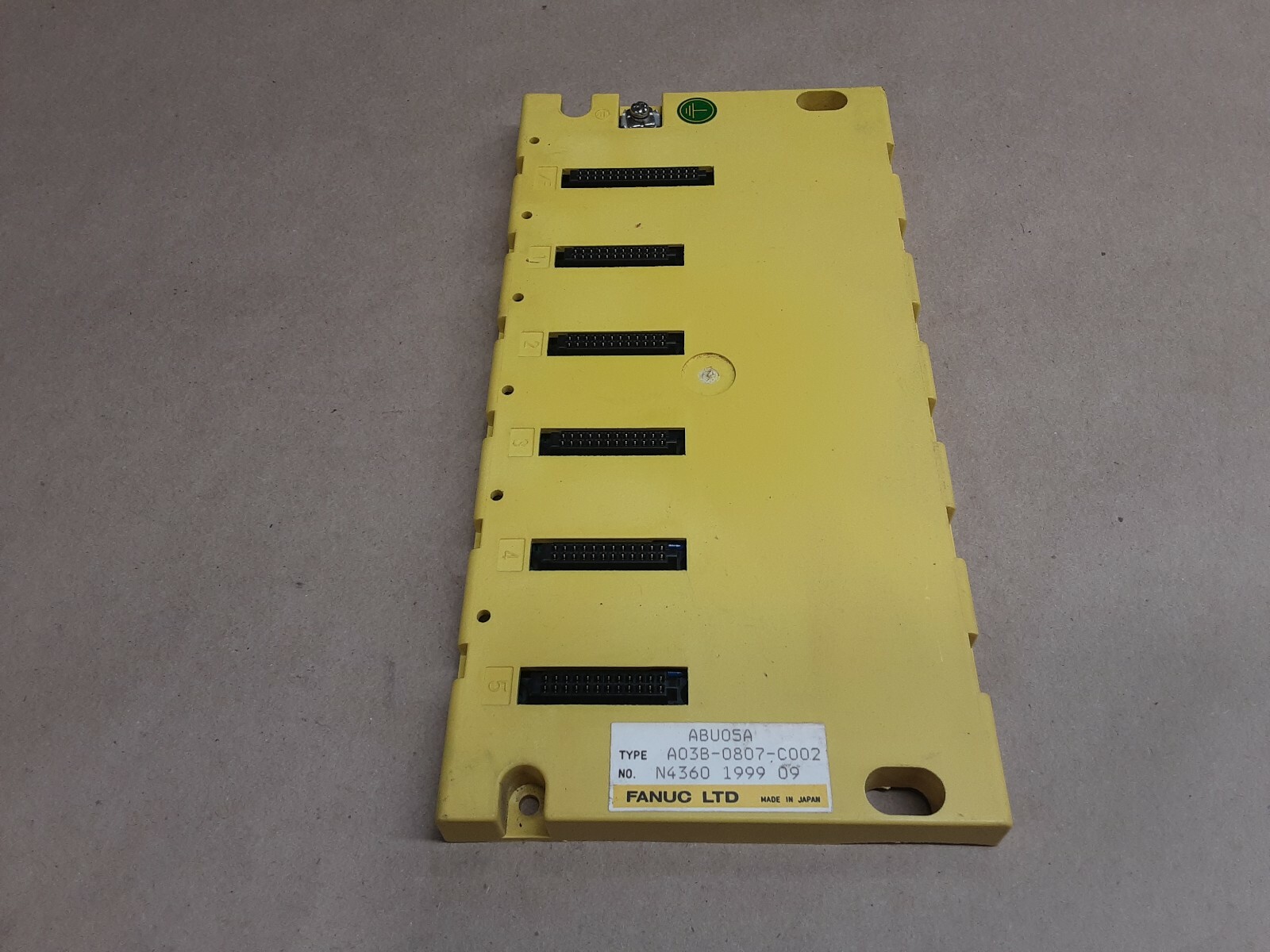 FANUC ABUO5A MODULE BASE A03B-0807-C002 #04H39