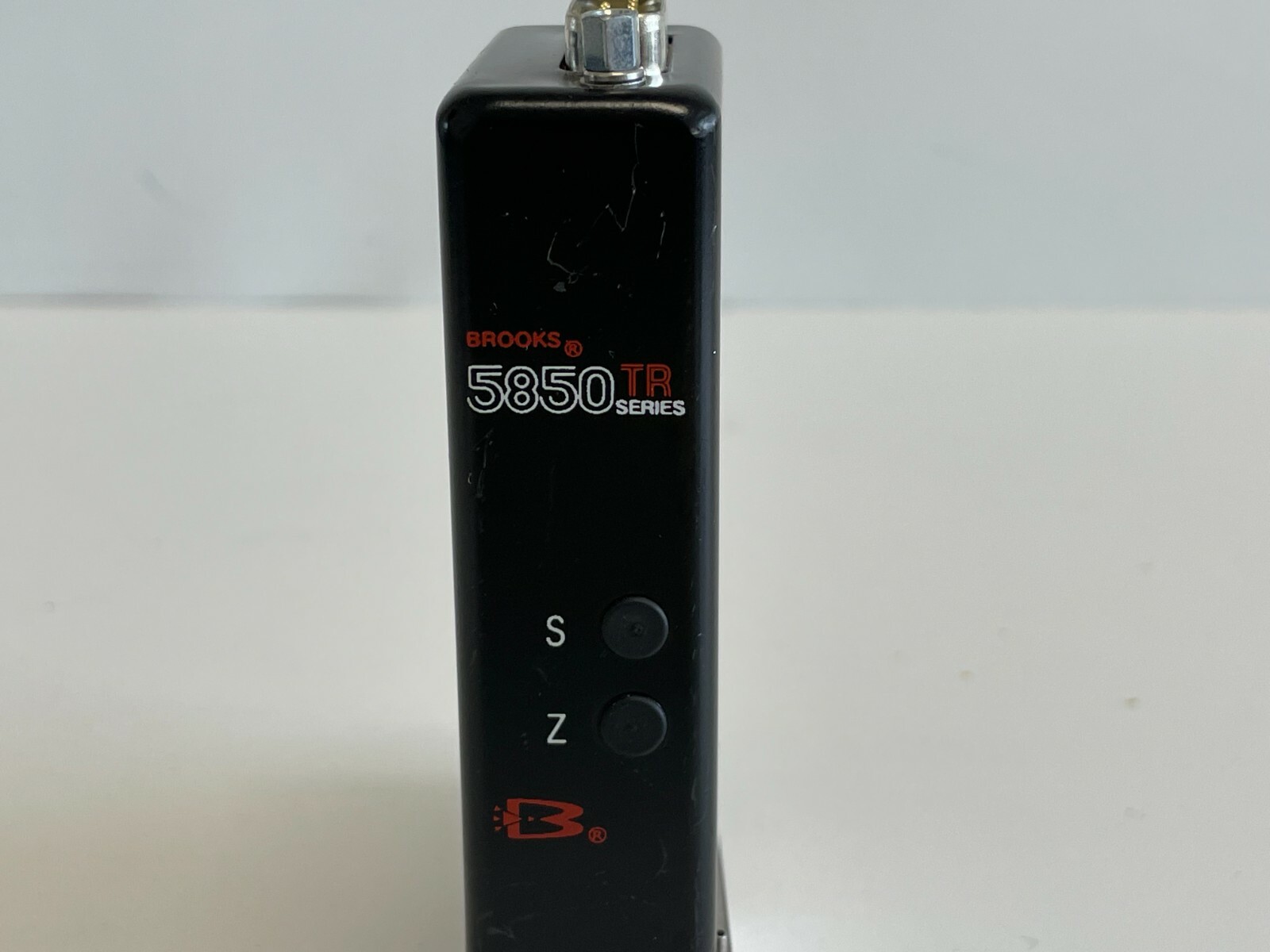 U2: Brooks 5850TR Mass Flow Controller 5850 TR Series