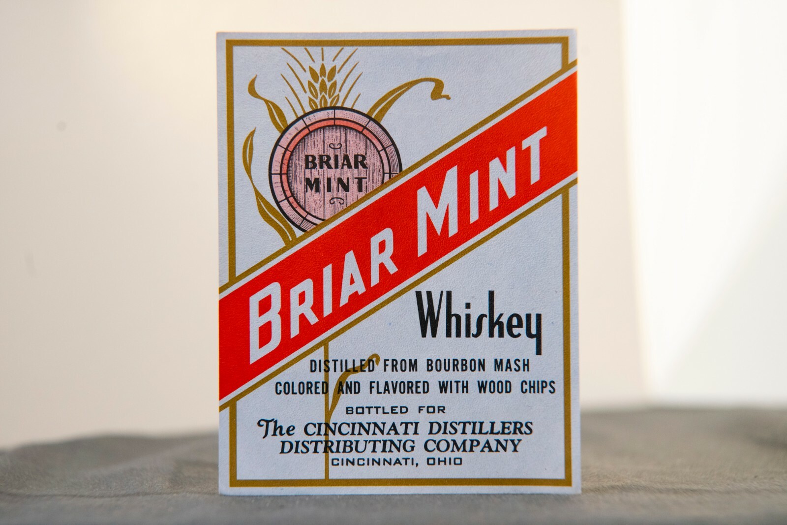 Briar Mint Whiskey, Cincinnati Distillers 1950's Scarce Whiskey Bottle Label