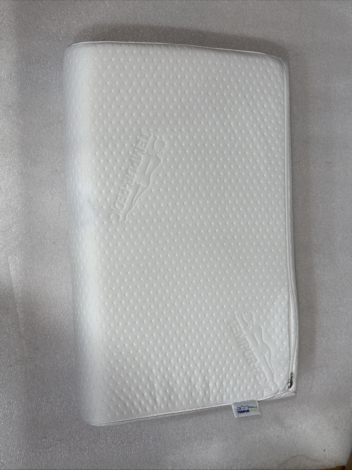 Tempur-Pedic TEMPUR-Ergo Neck Pillow, Standard, Medium, White