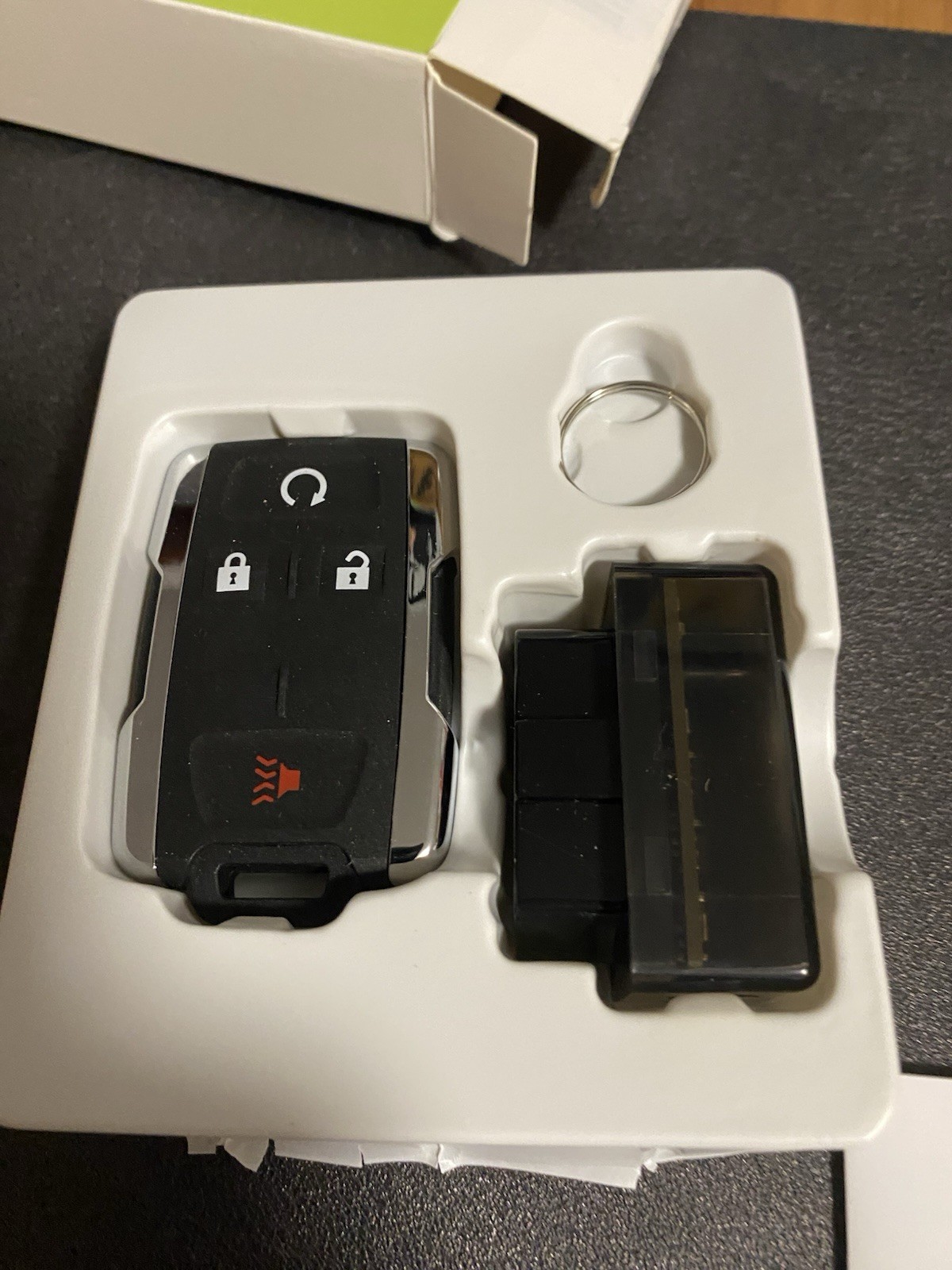 Key easy convenient two steps cut and pair Chevy GMC M3n32337100. E
