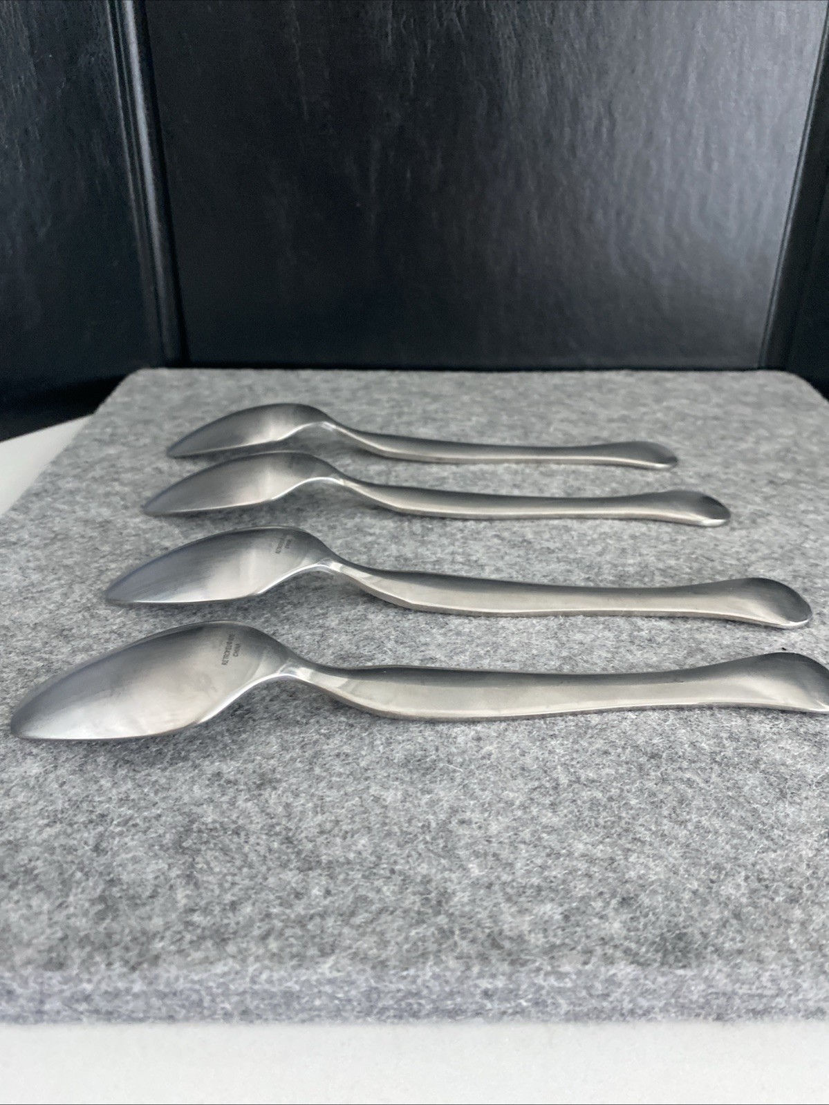 4 Retroneu 18/10 Stainless SILHOUETTE Flatware Dinner Spoon Flatware