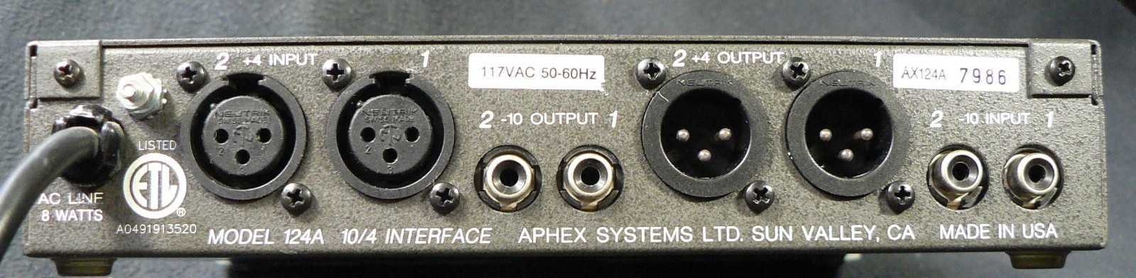 Aphex Model 124A bidirectional audio level interface -10 dBV — +4/+8 dBU