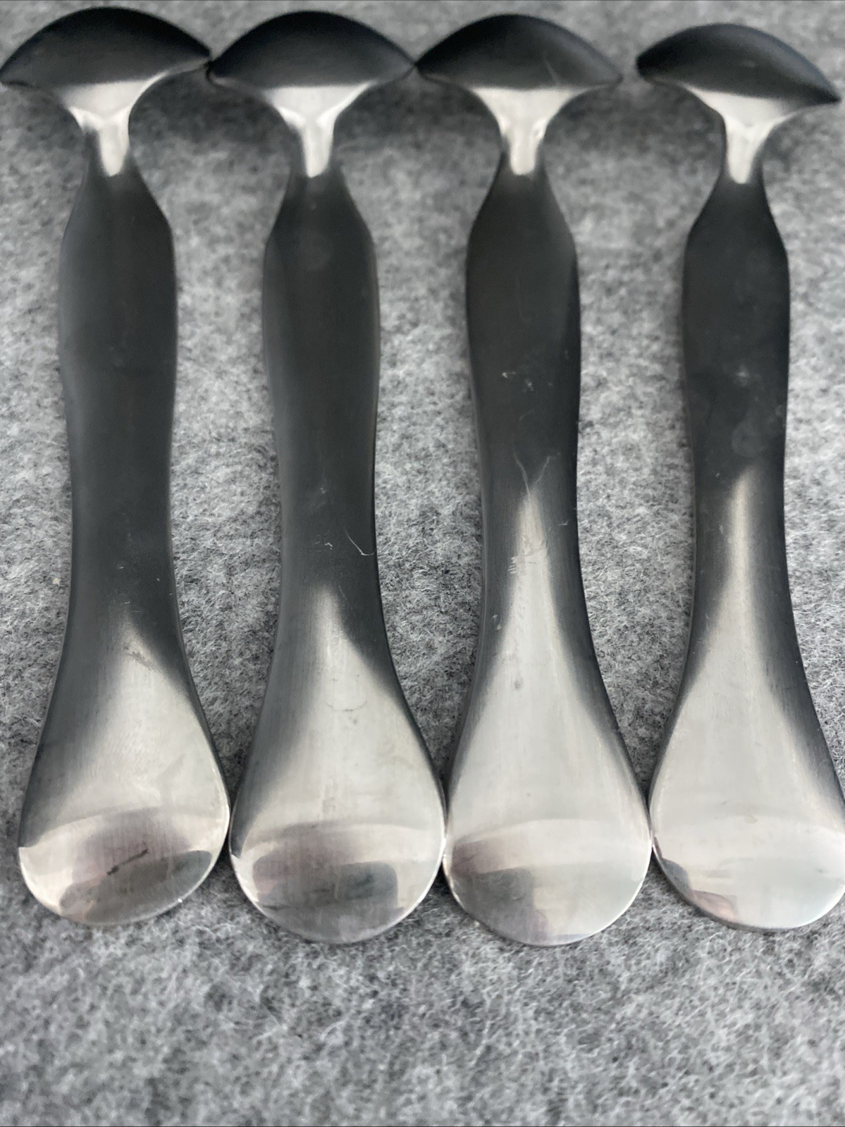 4 Retroneu 18/10 Stainless SILHOUETTE Flatware Dinner Spoon Flatware